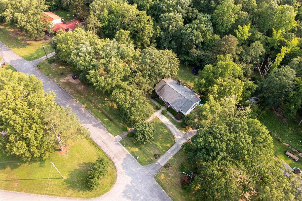 Single Family Residence at 570 Wallace Wells Circle, Lincolnton, GA 30817, photo 7 of 49