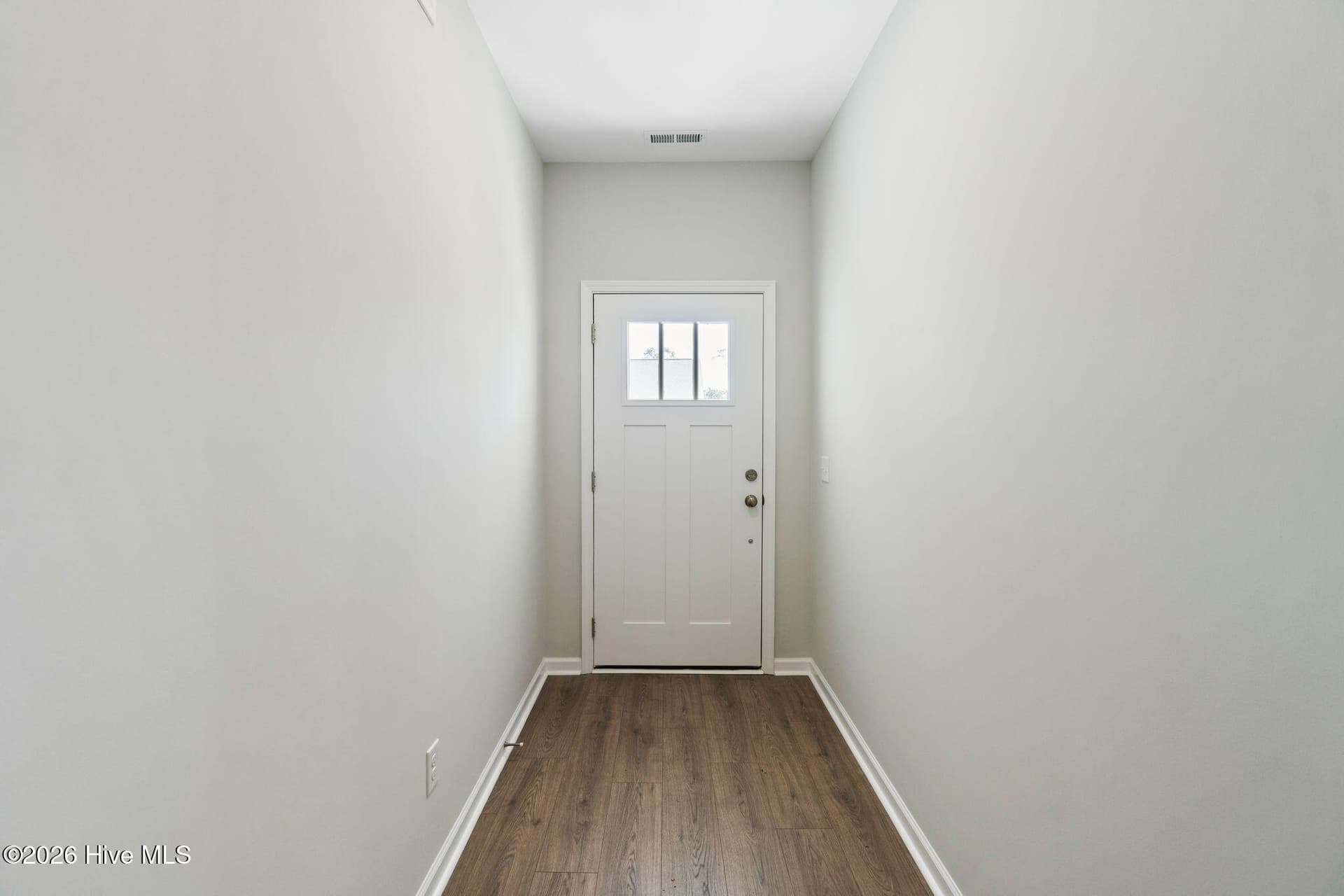 Single Family Residence at 305 Riva Ridge, Burgaw, NC 28425, photo 6 of 67