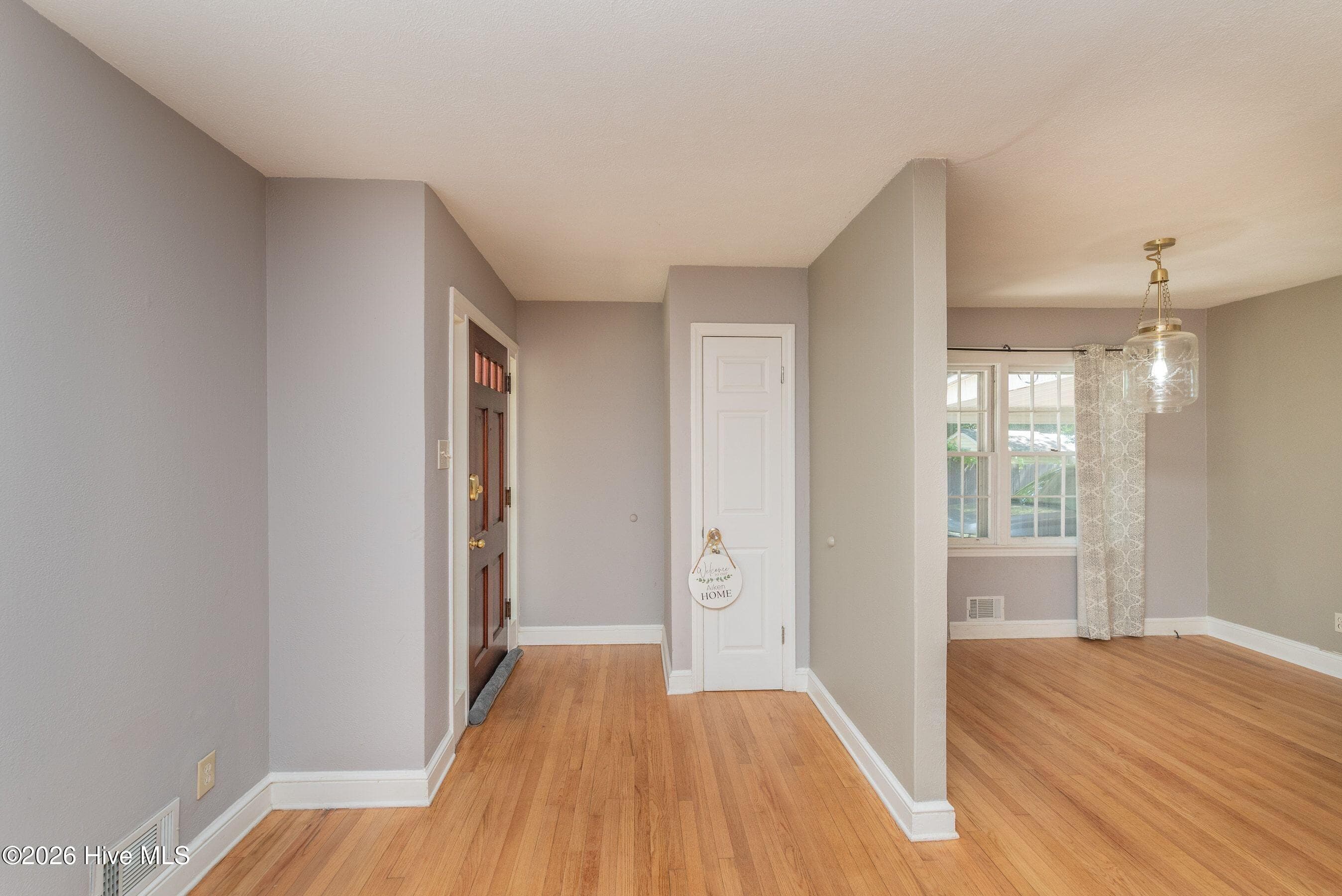 Foyer - 210 Dunbarton Circle SE, Aiken, SC 29803