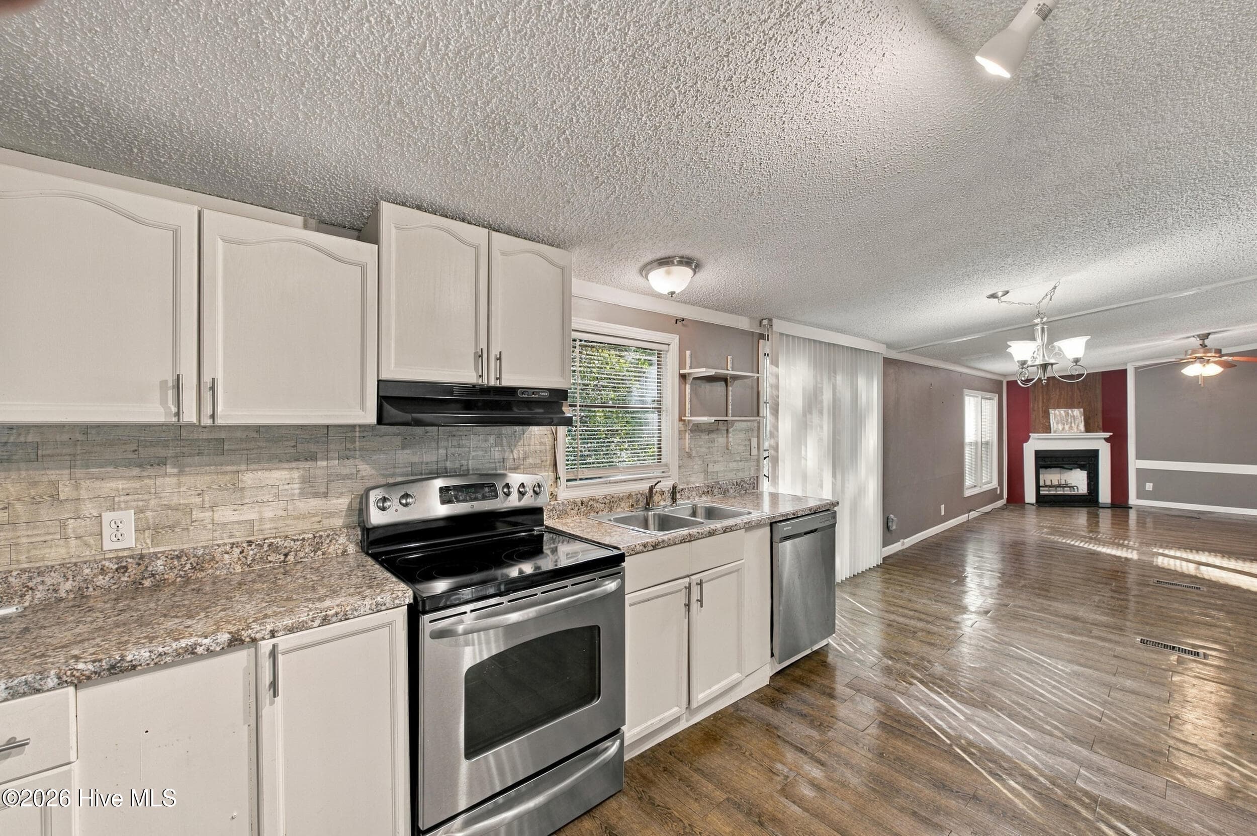 Manufactured Home at 232 Suburban Street SW, Shallotte, NC 28470, photo 15 of 40