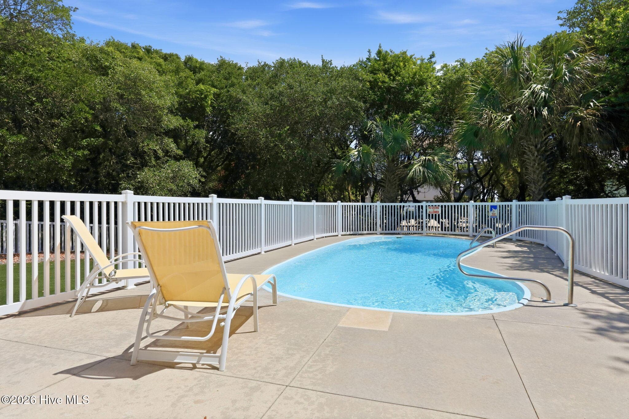 Townhouse at 9911 Chrissie Wright Court West, Emerald Isle, NC 28594, photo 9 of 38