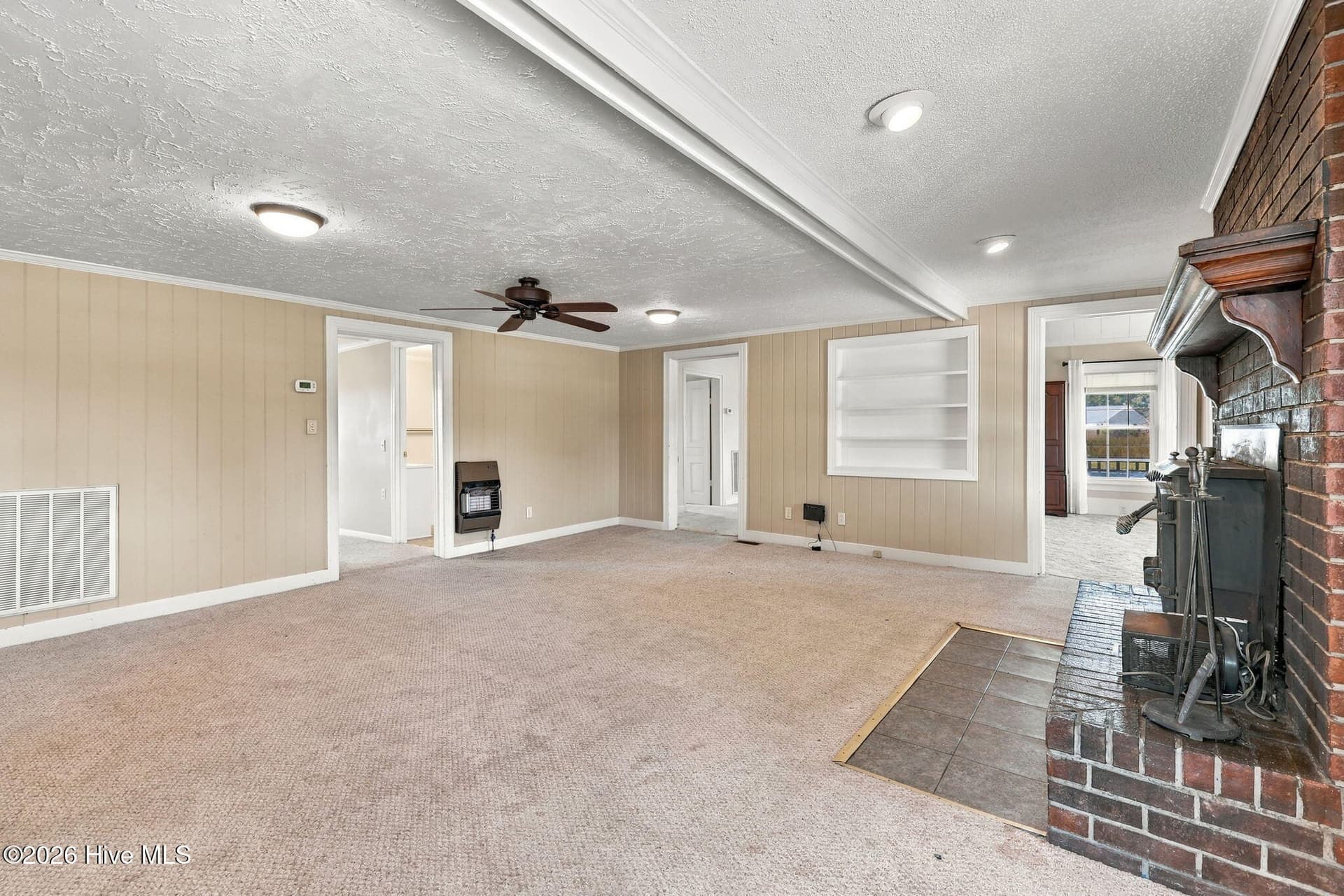Single Family Residence at 727 Share Cake Road, Clinton, NC 28328, photo 10 of 29
