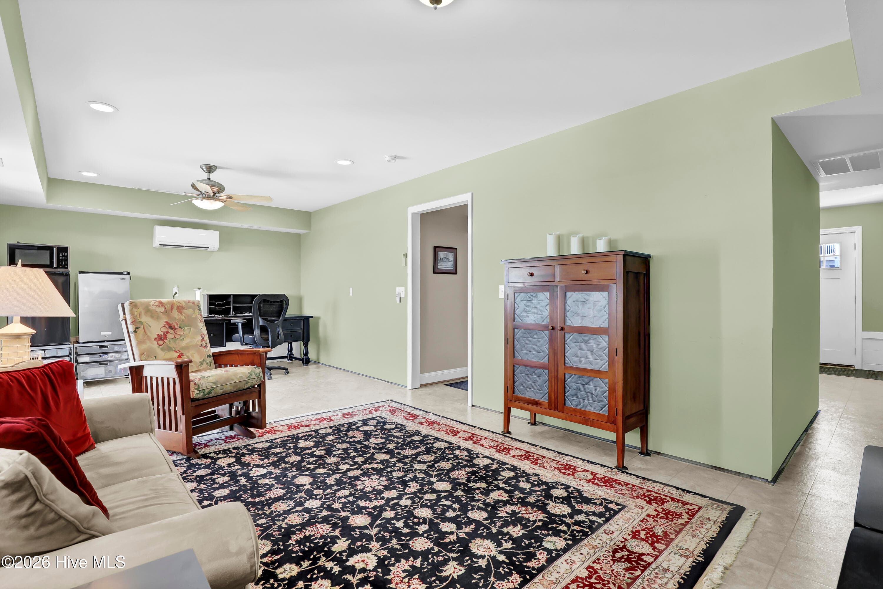 Single Family Residence at 275 Riverside Drive, Sneads Ferry, NC 28460, photo 23 of 46