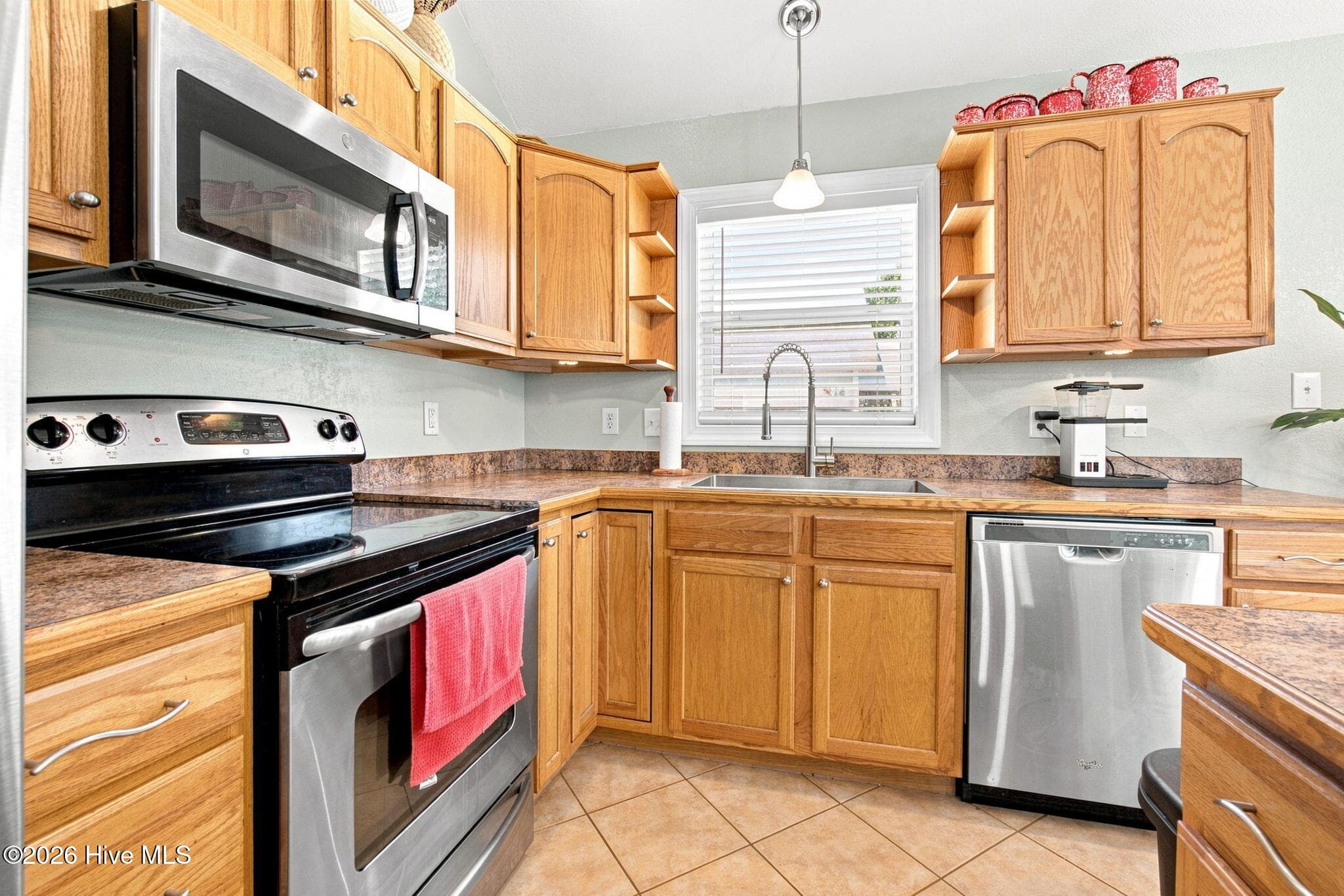 Single Family Residence at 204 Pine Grove Trail, Kill Devil Hills, NC 27948, photo 11 of 54