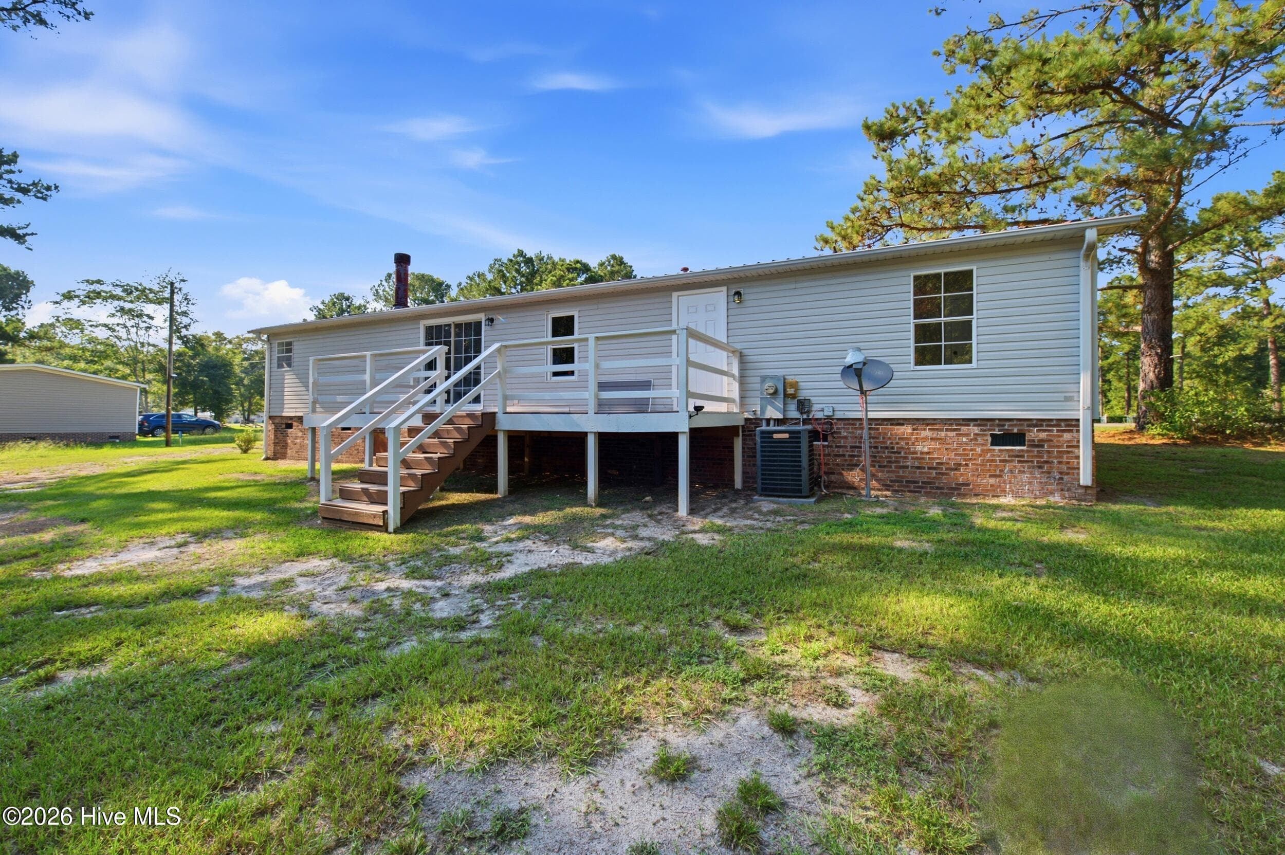 Manufactured Home at 171 Big Four Road, Currie, NC 28435, photo 38 of 53