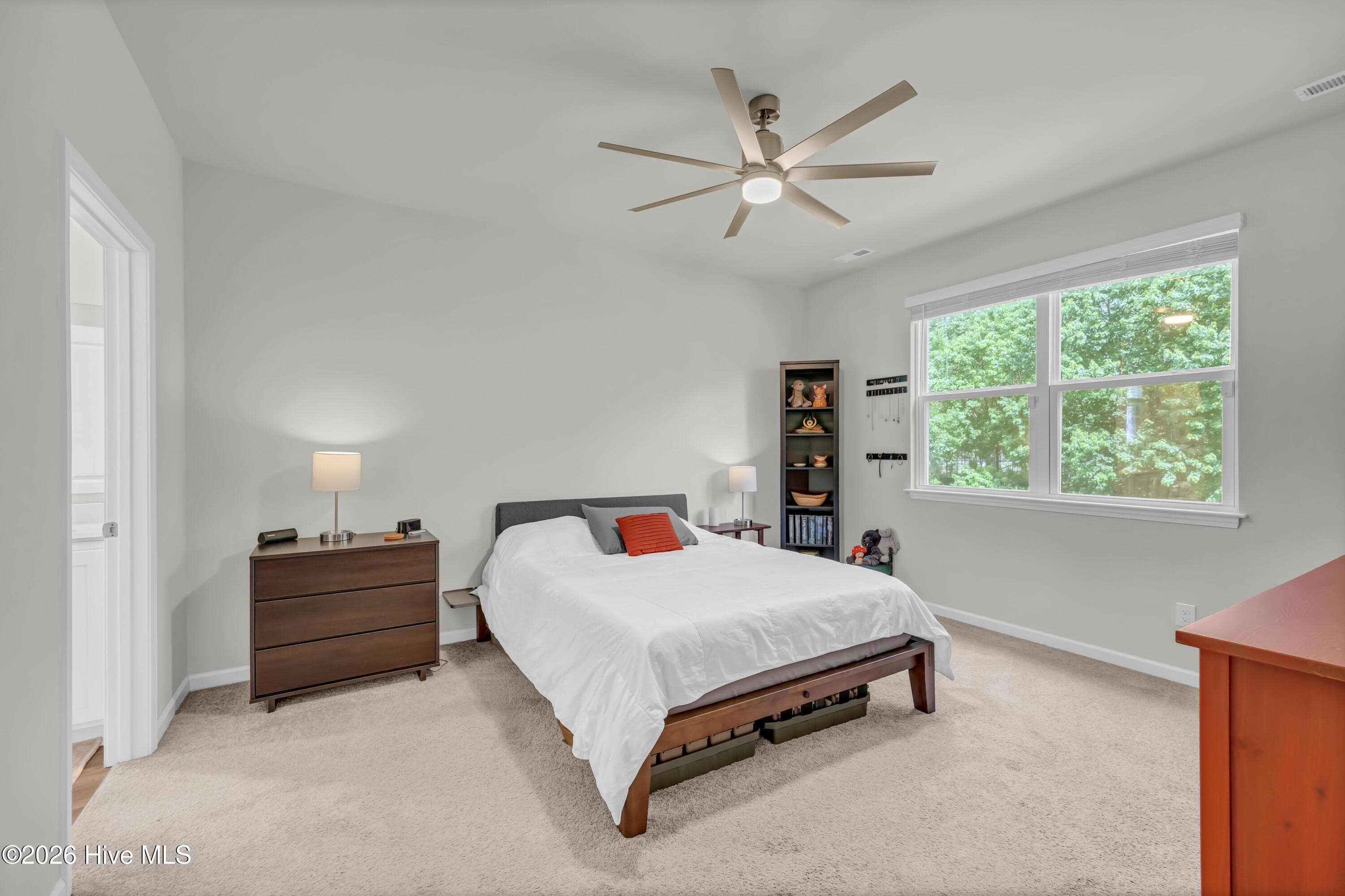 Single Family Residence at 321 Tributary Circle, Wilmington, NC 28401, photo 10 of 27