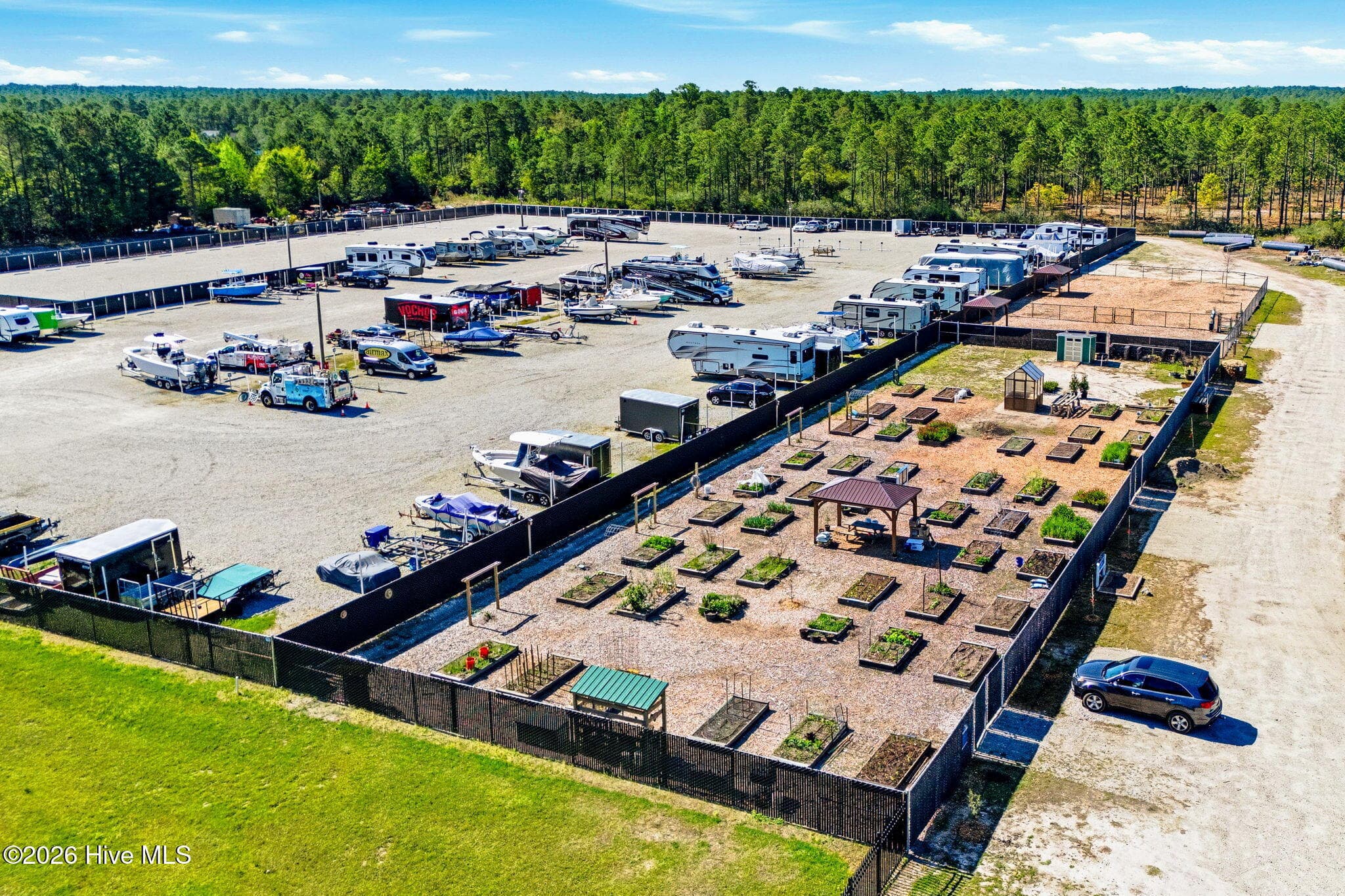 Boat storage and RV lot - 3784 Crab Catcher Loop NE, Leland, NC 28451