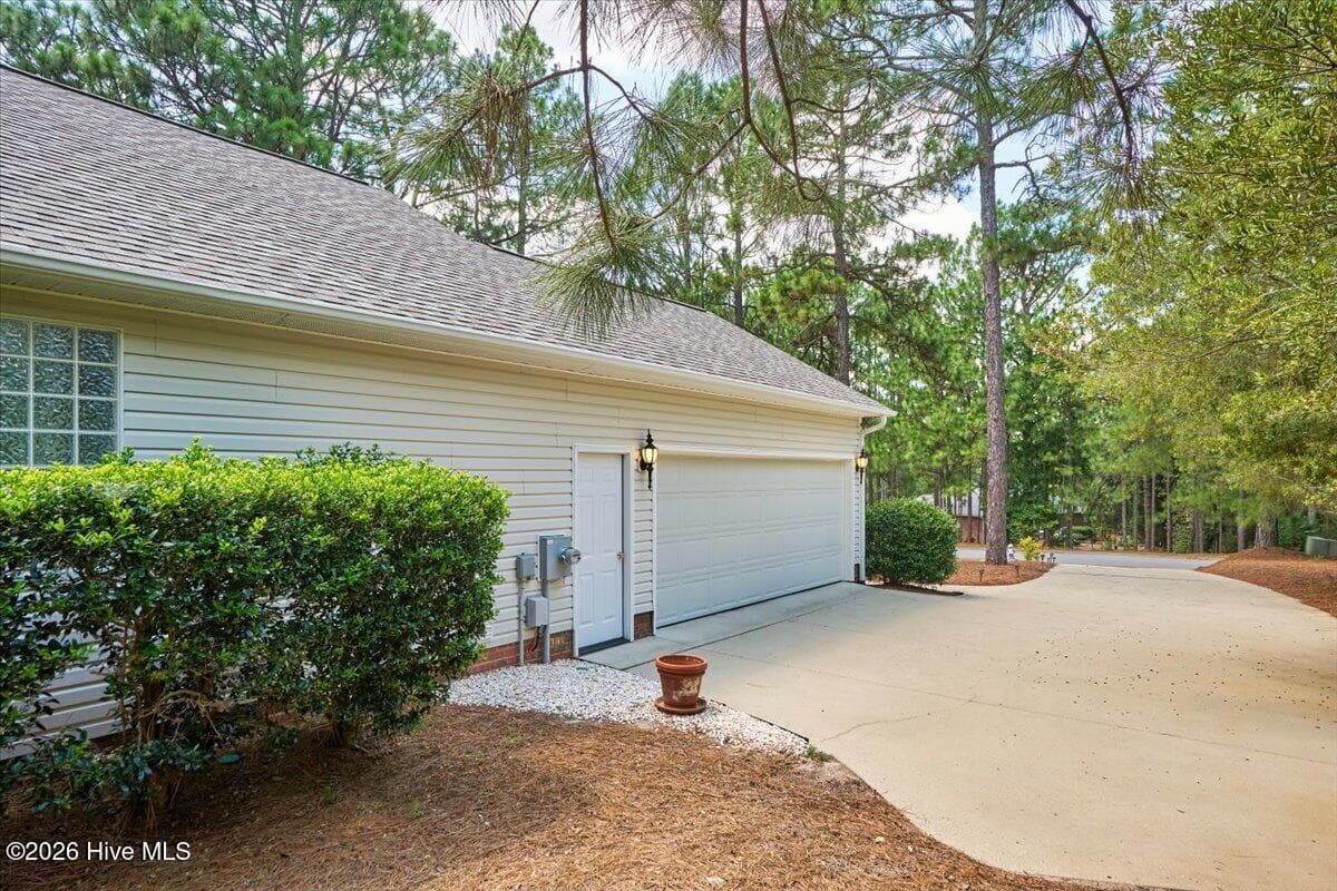 Single Family Residence at 3 Oak Tree Lane, Pinehurst, NC 28374, photo 55 of 59