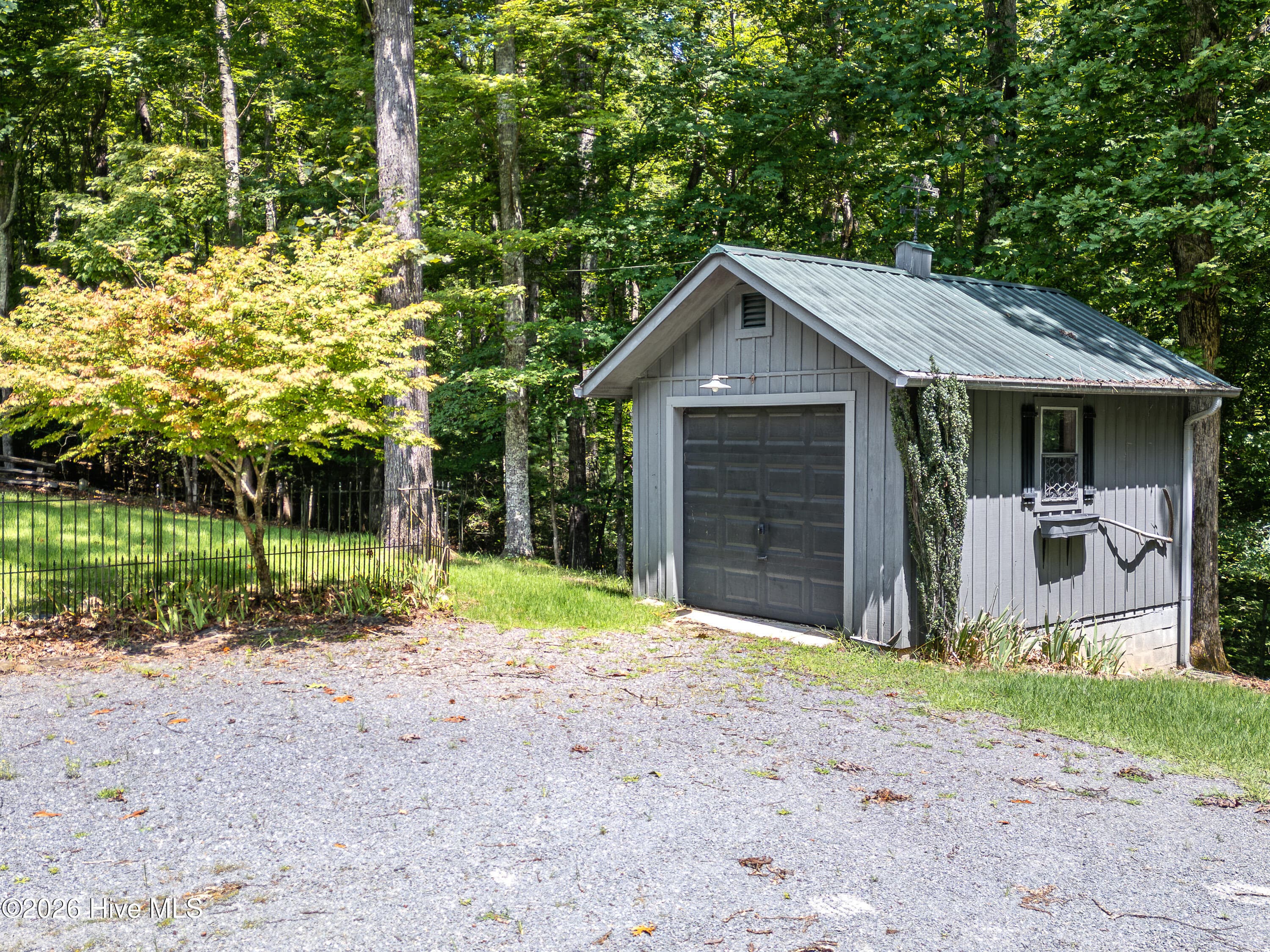 Single Family Residence at 1054 Dickey Road, Murphy, NC 28906, photo 27 of 38