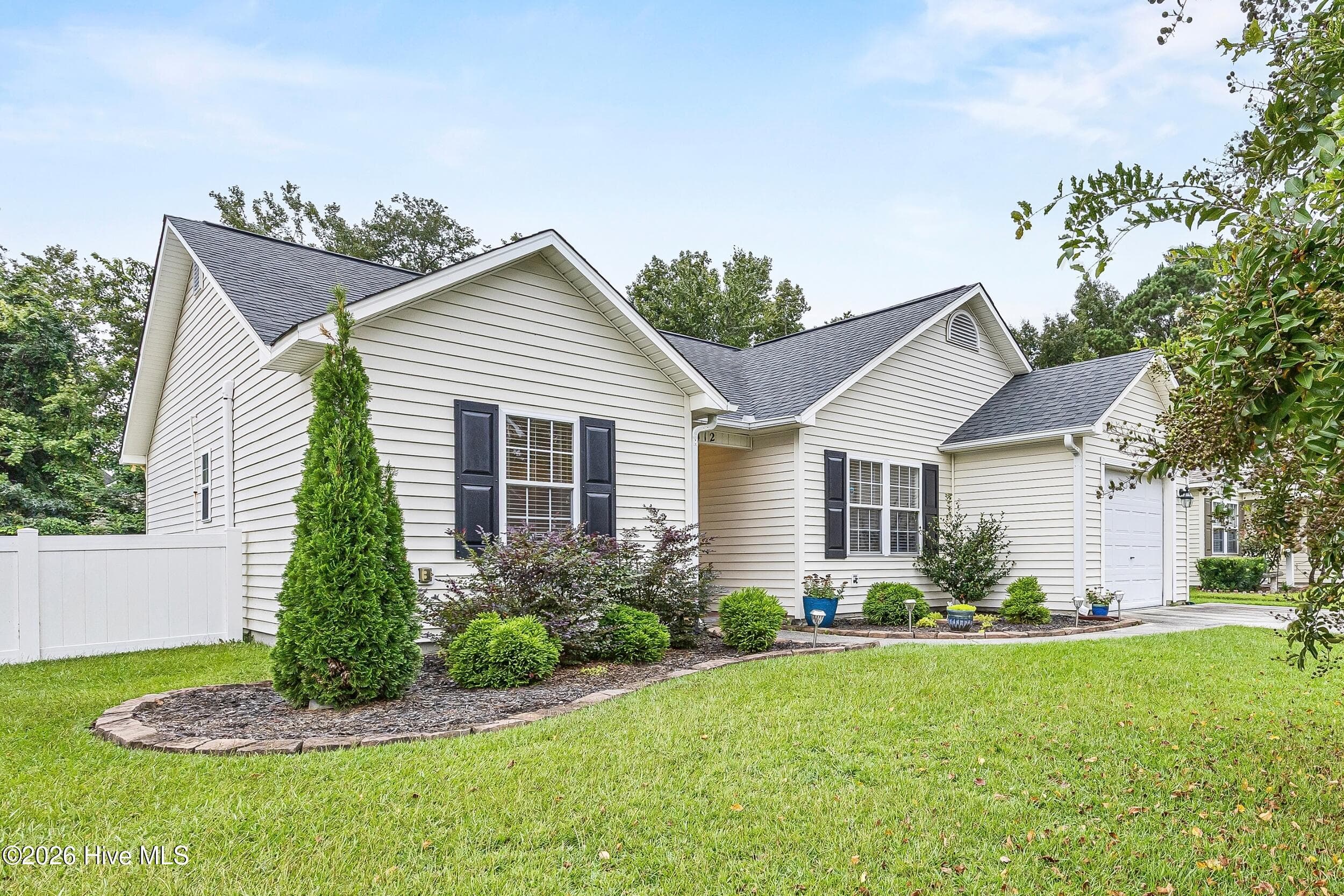 Single Family Residence at 1112 Sunburst Way, Leland, NC 28451, photo 3 of 47