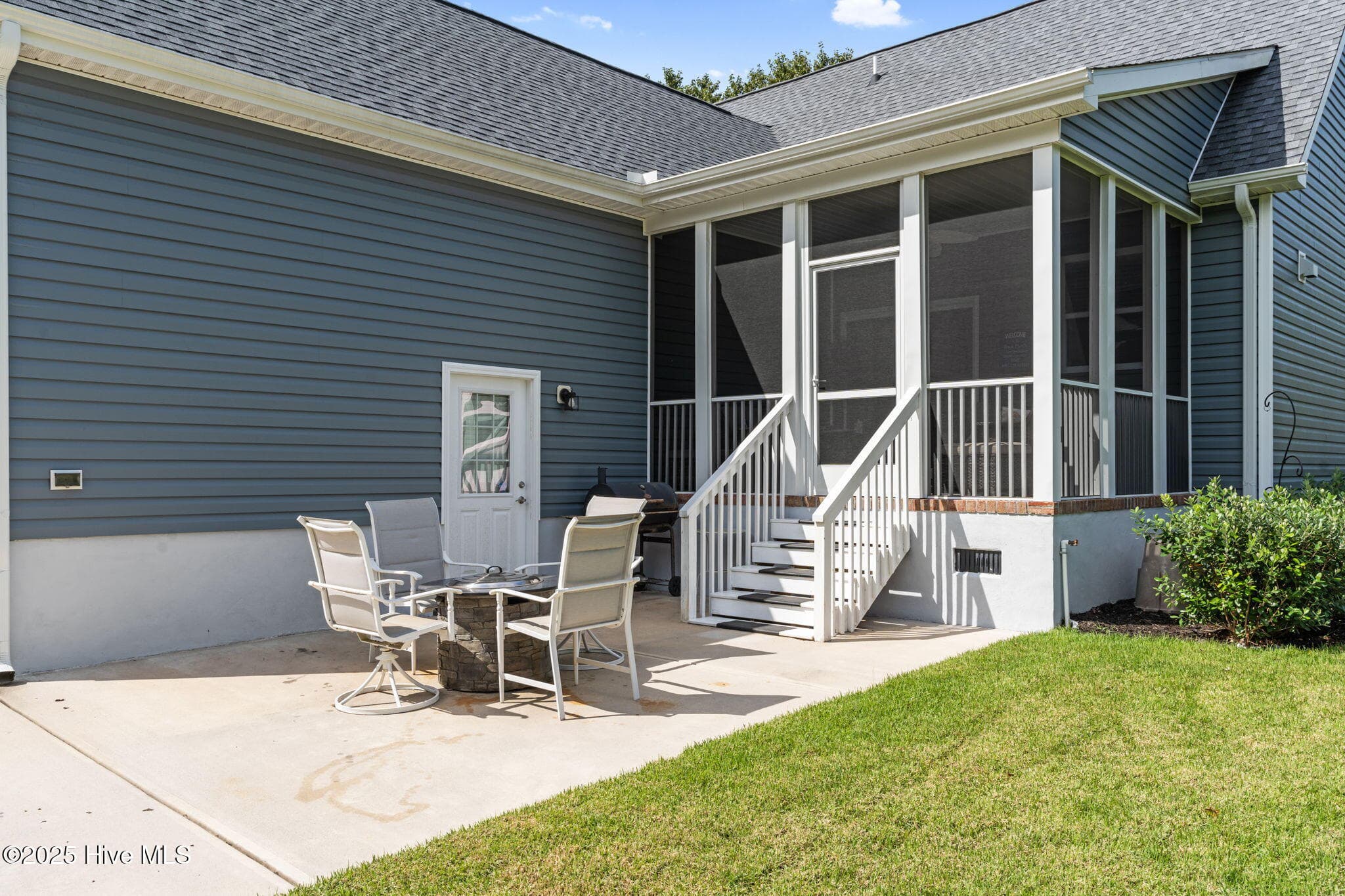 Single Family Residence at 420 Cades Trail, Southport, NC 28461, photo 18 of 61