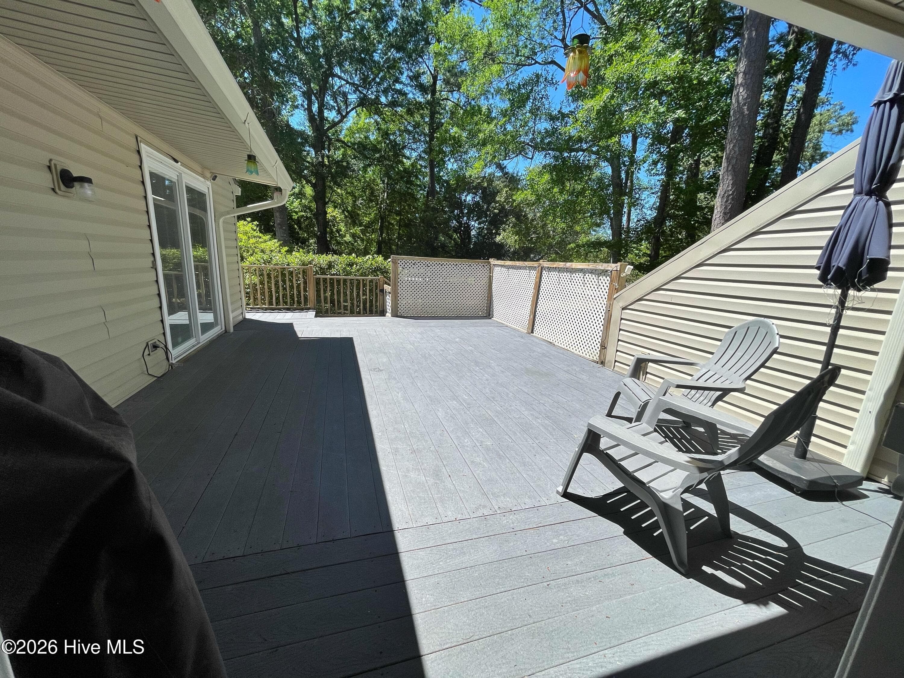 Townhouse at 1 Quarterdeck, New Bern, NC 28562, photo 10 of 12