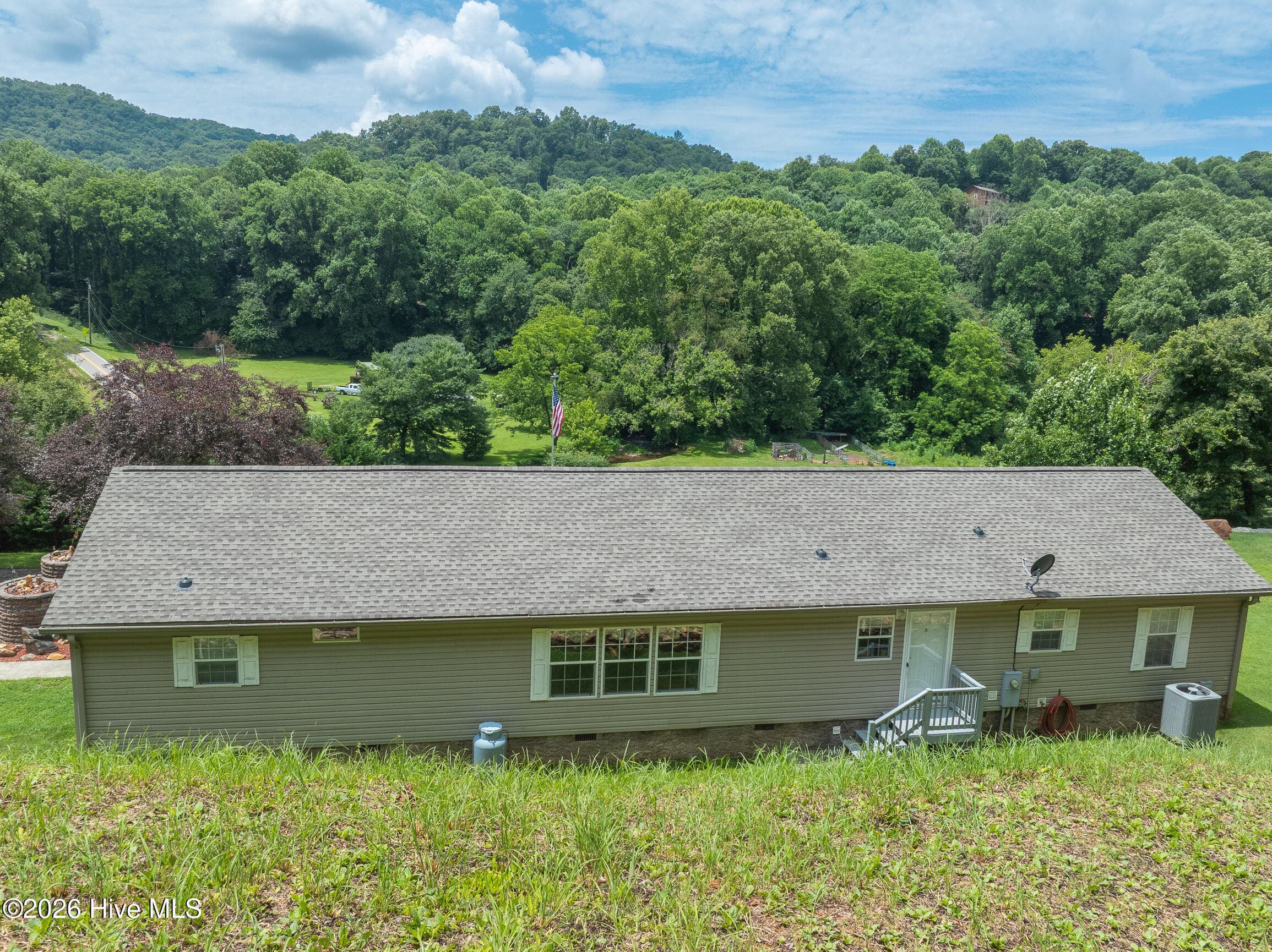 Manufactured Home at 4122 Fairview Road, Andrews, NC 28901, photo 47 of 51