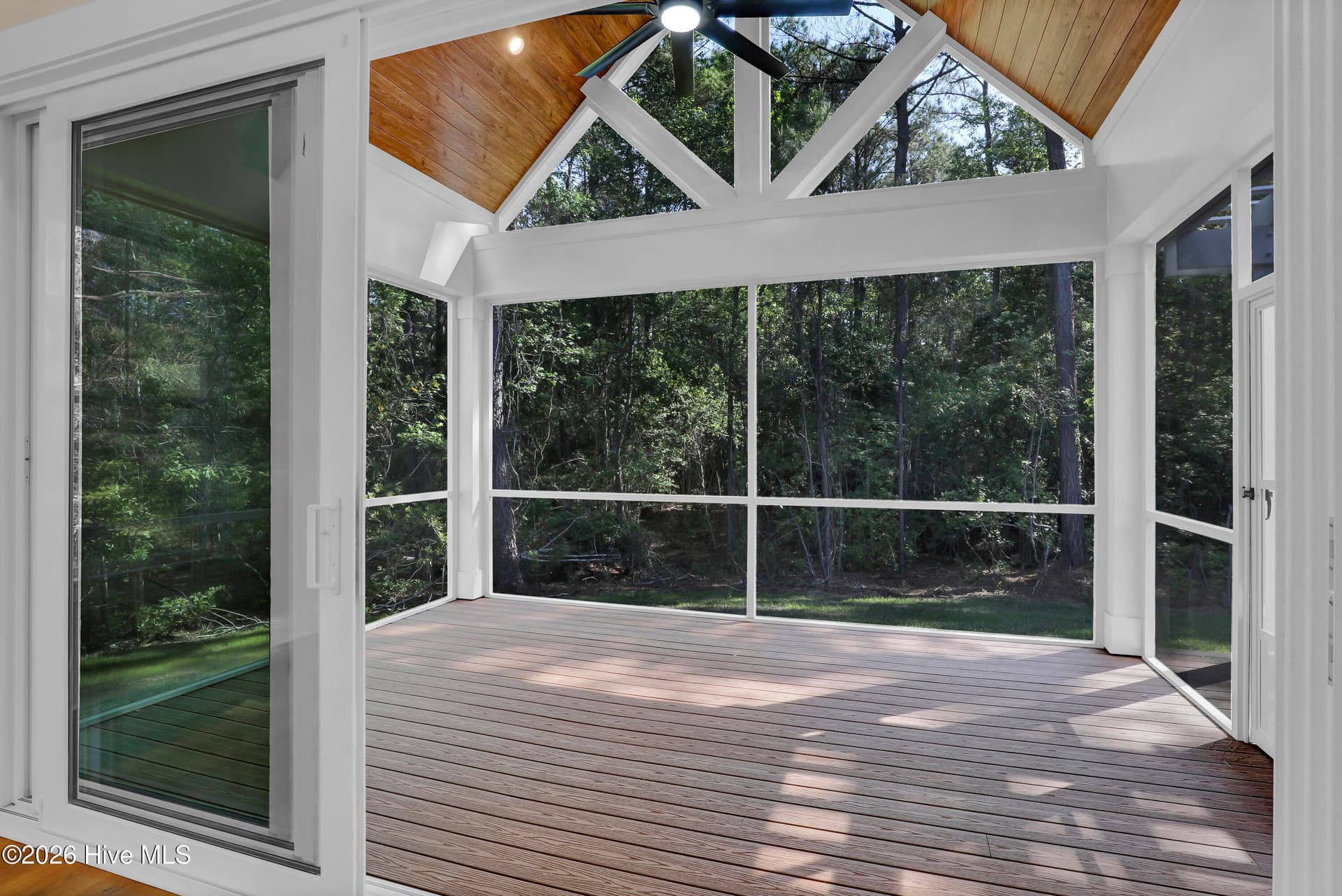 Single Family Residence at 155 Everett Park Trail, Holly Ridge, NC 28445, photo 12 of 39