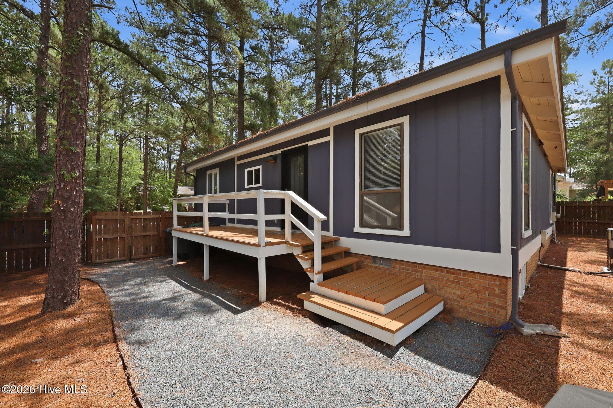 Single Family Residence at 2505 Longleaf Drive SW, Pinehurst, NC 28374, photo 28 of 31