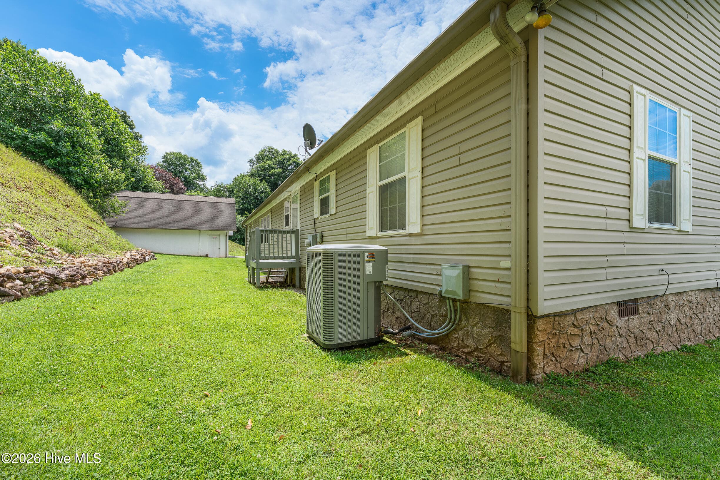 Manufactured Home at 4122 Fairview Road, Andrews, NC 28901, photo 44 of 51