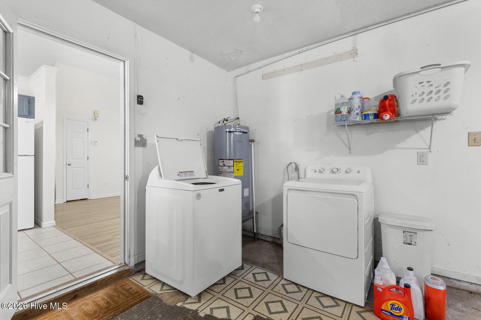 Garage / Laundry - 300 Foxtrace Lane, Hubert, NC 28539