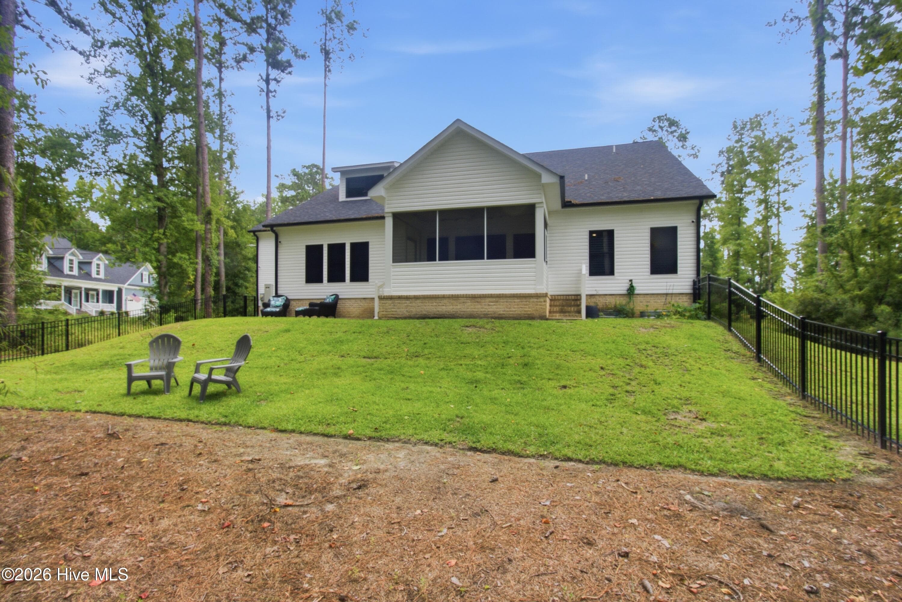 Single Family Residence at 1003 Alabaster Drive, New Bern, NC 28562, photo 78 of 99