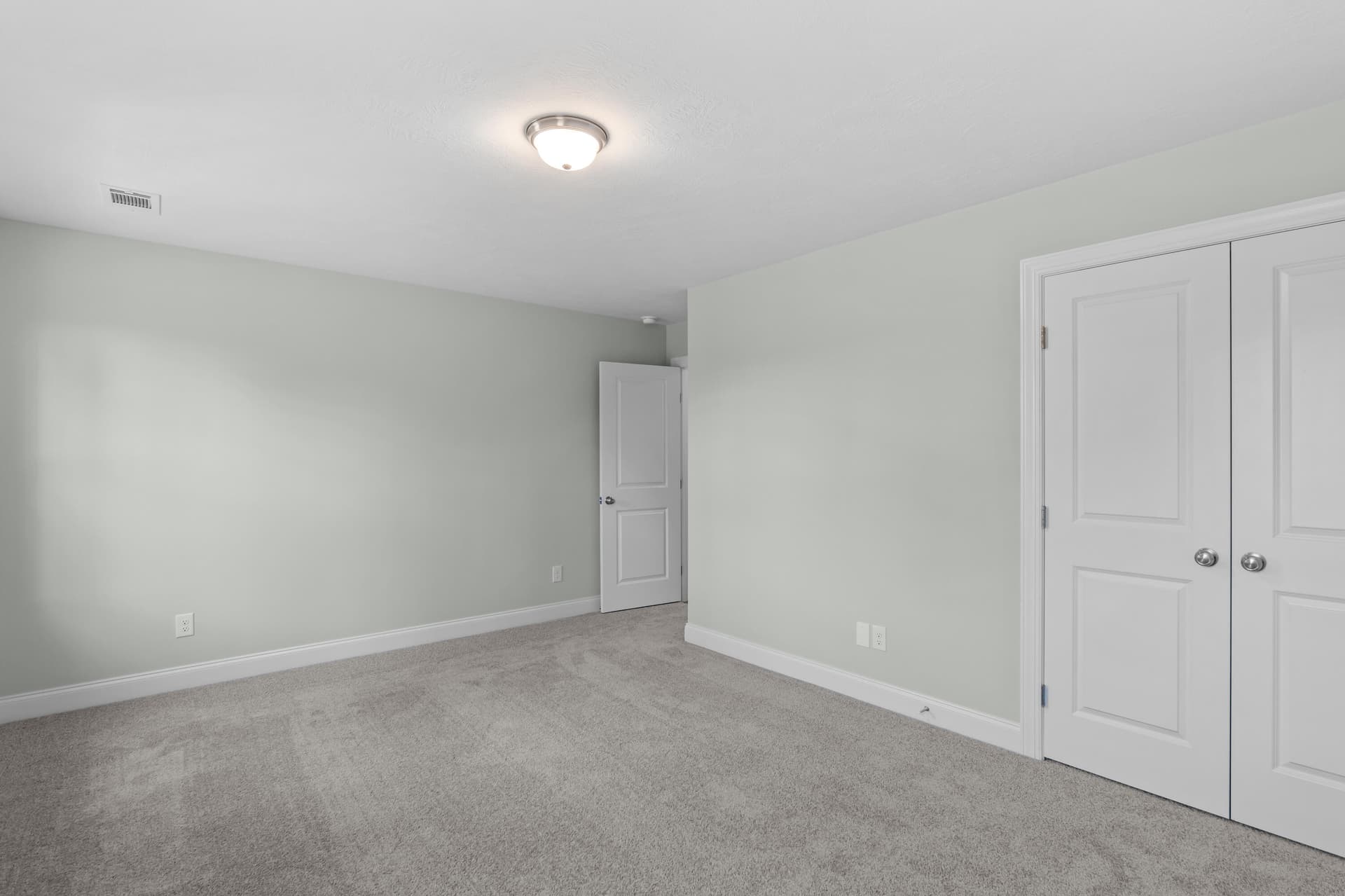 Premium Carpeting in Bedrooms - 1340 Bellingham Drive, Beech Island, SC 29842