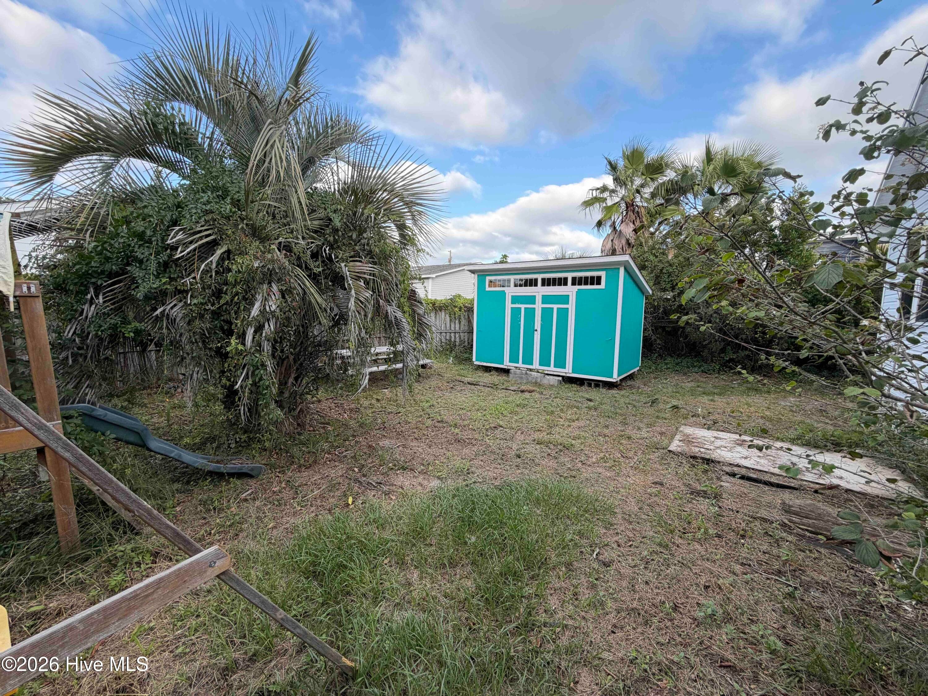 Single Family Residence at 416 Raleigh Avenue, Carolina Beach, NC 28428, photo 17 of 21