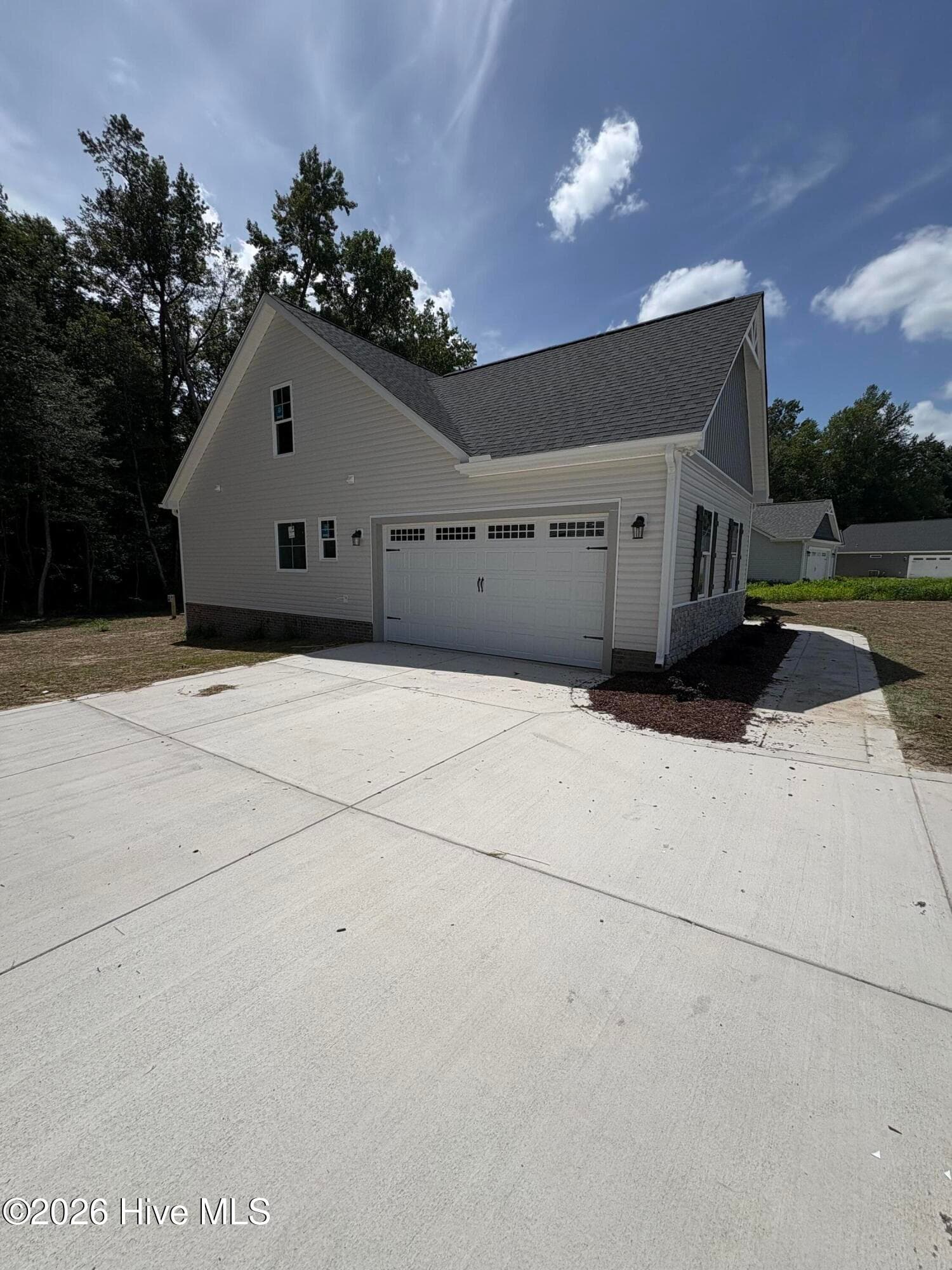 Single Family Residence at 3704 Huntcliff Drive, La Grange, NC 28551, photo 16 of 100