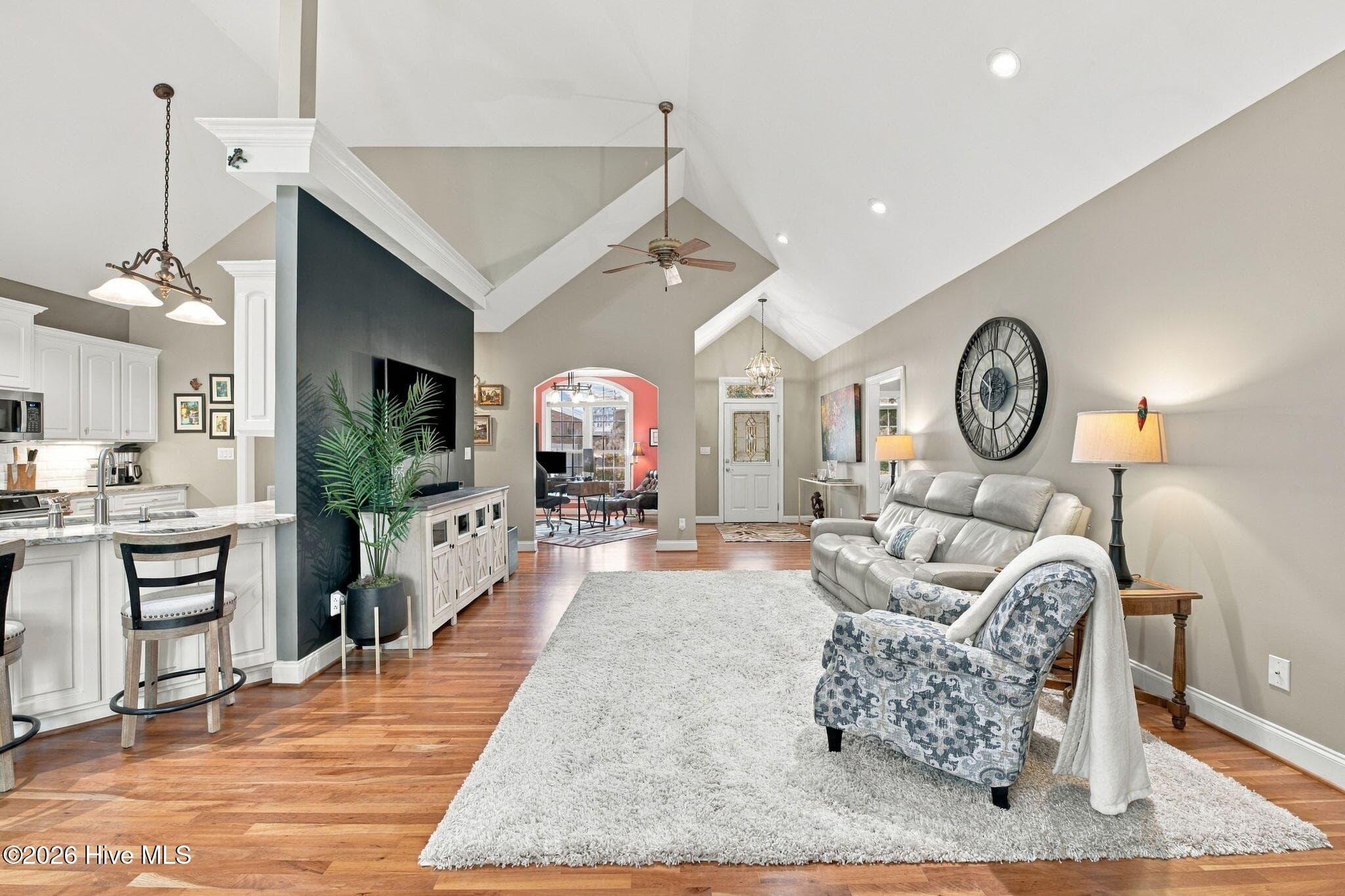Single Family Residence at 102 Lugano Road, New Bern, NC 28562, photo 11 of 47