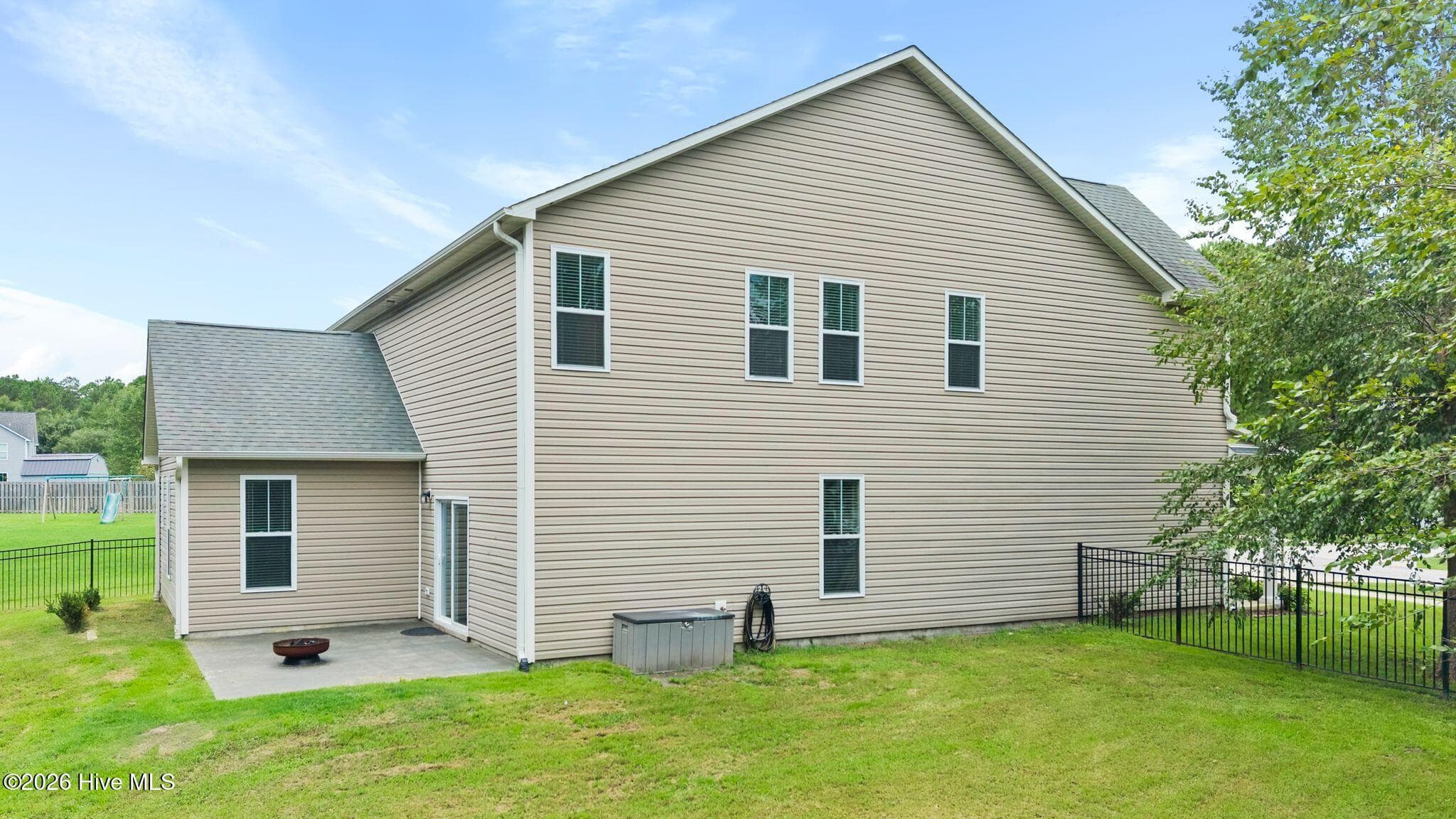 Single Family Residence at 115 Bunchberry Court, Hampstead, NC 28443, photo 48 of 54