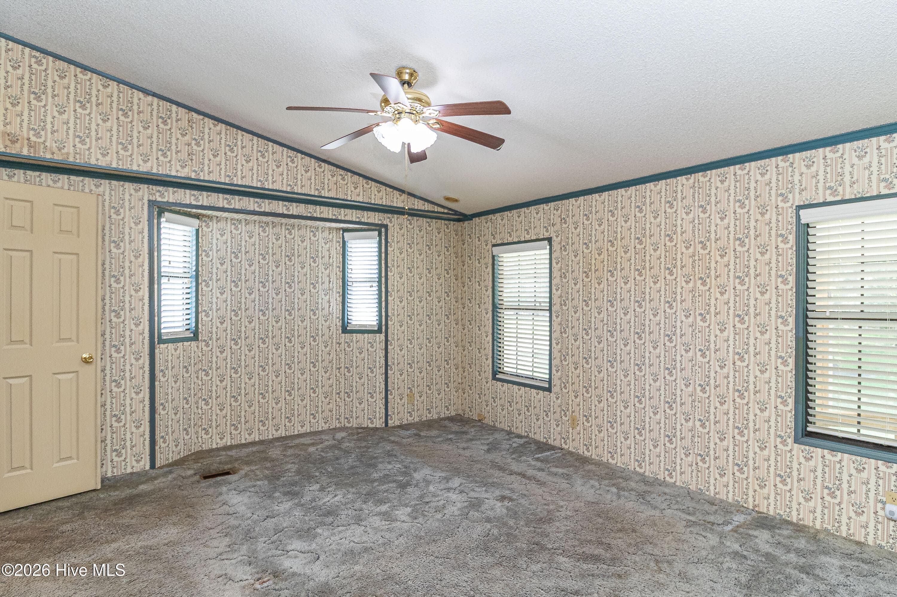 Manufactured Home at 389 Black Jack Church Road, Goldsboro, NC 27530, photo 27 of 33