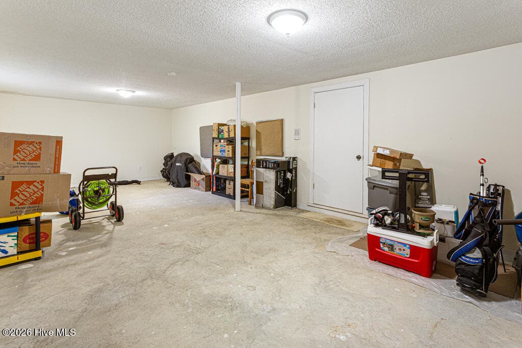 25 Ivy Way Pinehurst NC golf cart garage 1 - 25 Ivy Way, Pinehurst, NC 28374