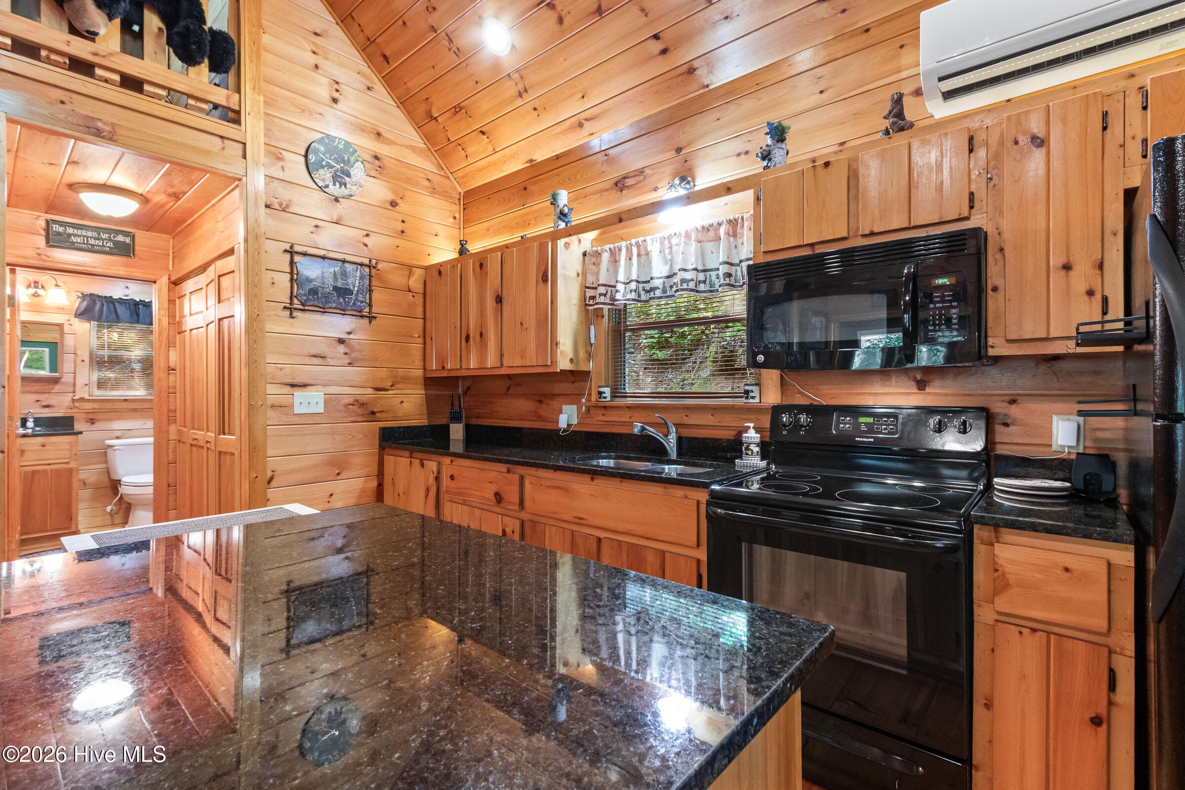 Single Family Residence at 167 Lemon Drop Lane, Murphy, NC 28906, photo 6 of 38