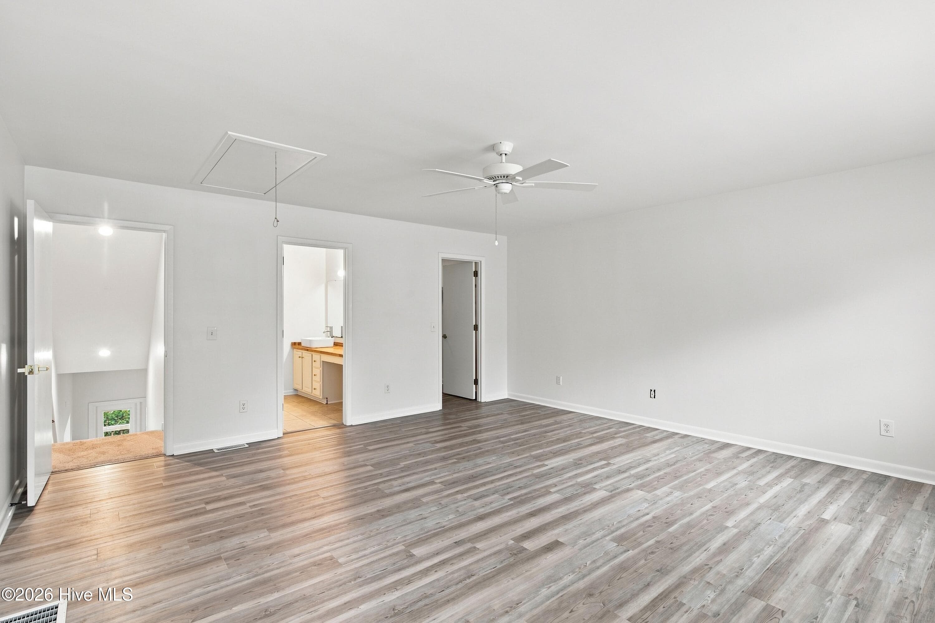 Townhouse at 1800 Eastwood Road Apt 253, Wilmington, NC 28403, photo 28 of 43