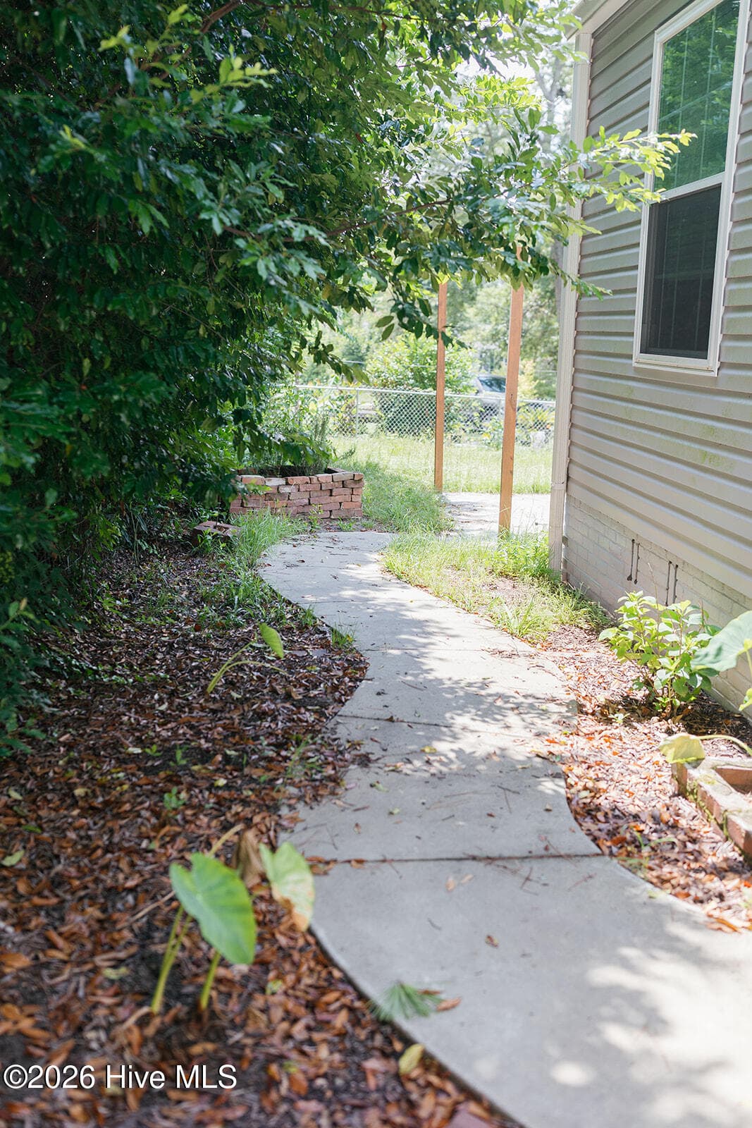 Single Family Residence at 1720 Oak Drive, Augusta, GA 30904, photo 6 of 17