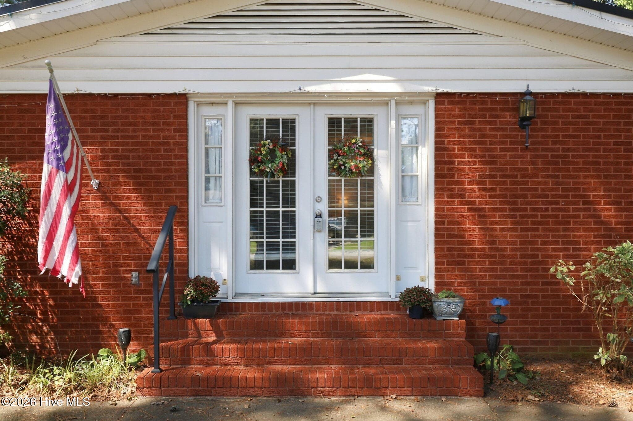 Single Family Residence at 2101 Michelle Drive, Kinston, NC 28504, photo 5 of 56