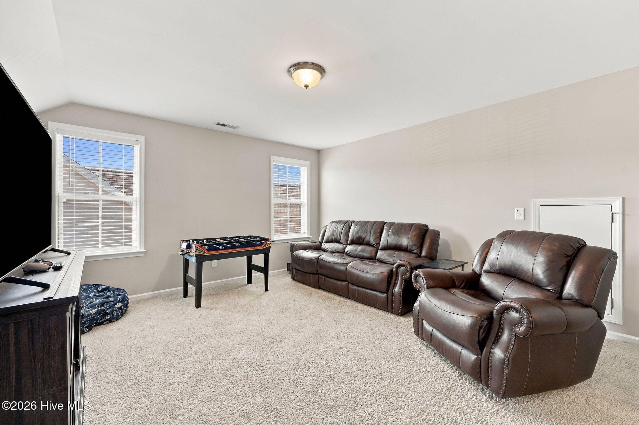 Single Family Residence at 613 Knoll Circle, Greenville, NC 27858, photo 29 of 52