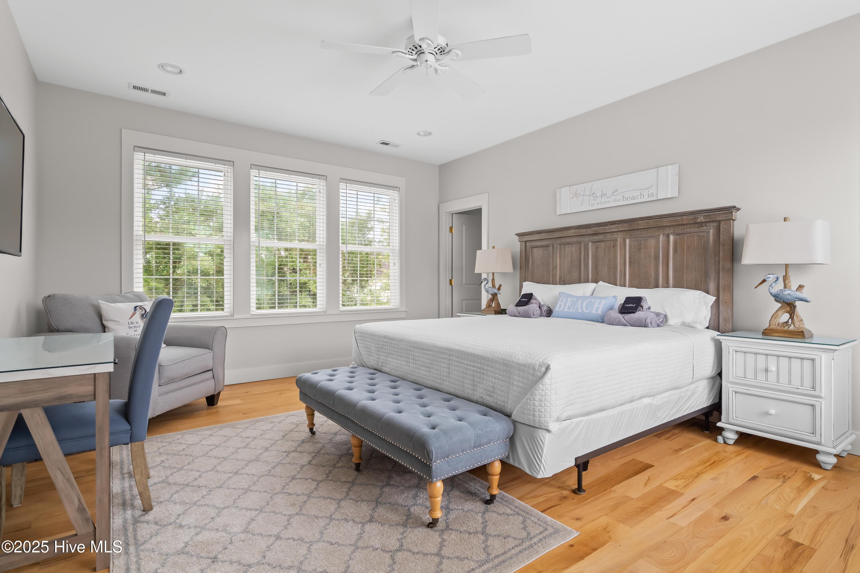 Single Family Residence at 320 Governor Safford Lane, Emerald Isle, NC 28594, photo 17 of 90