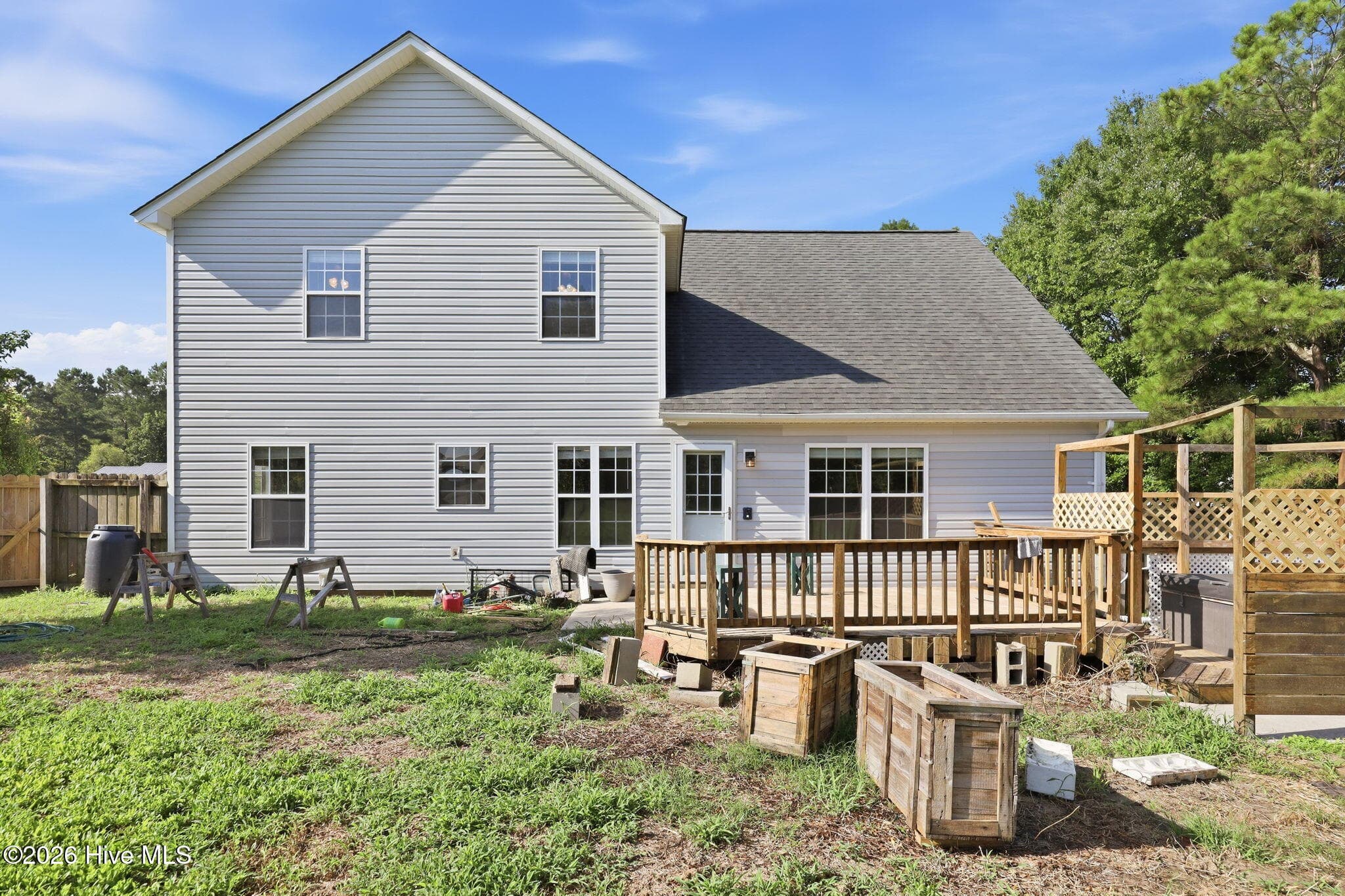 Single Family Residence at 116 Trailwood Drive, Hubert, NC 28539, photo 32 of 55