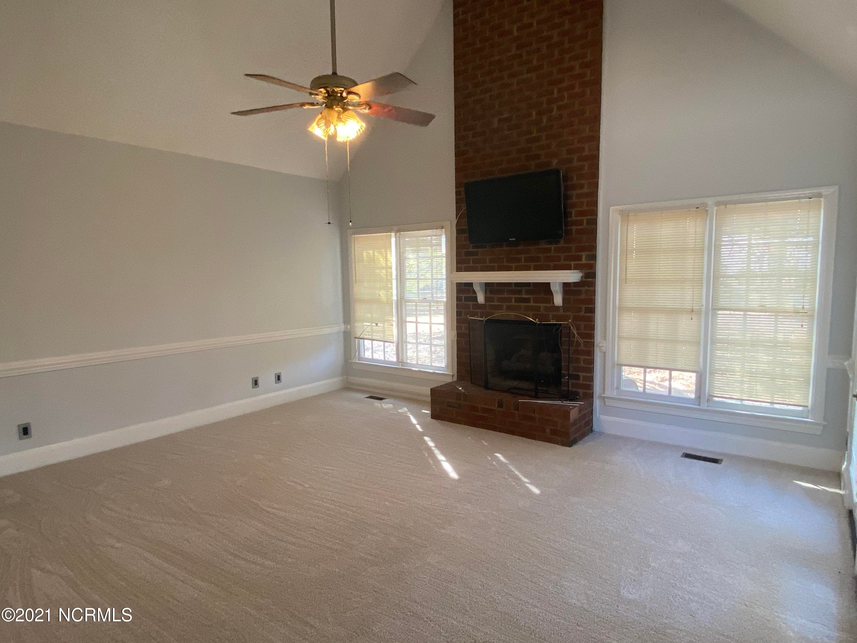 Single Family Residence at 2302 Stirrup Court, Greenville, NC 27858, photo 2 of 11