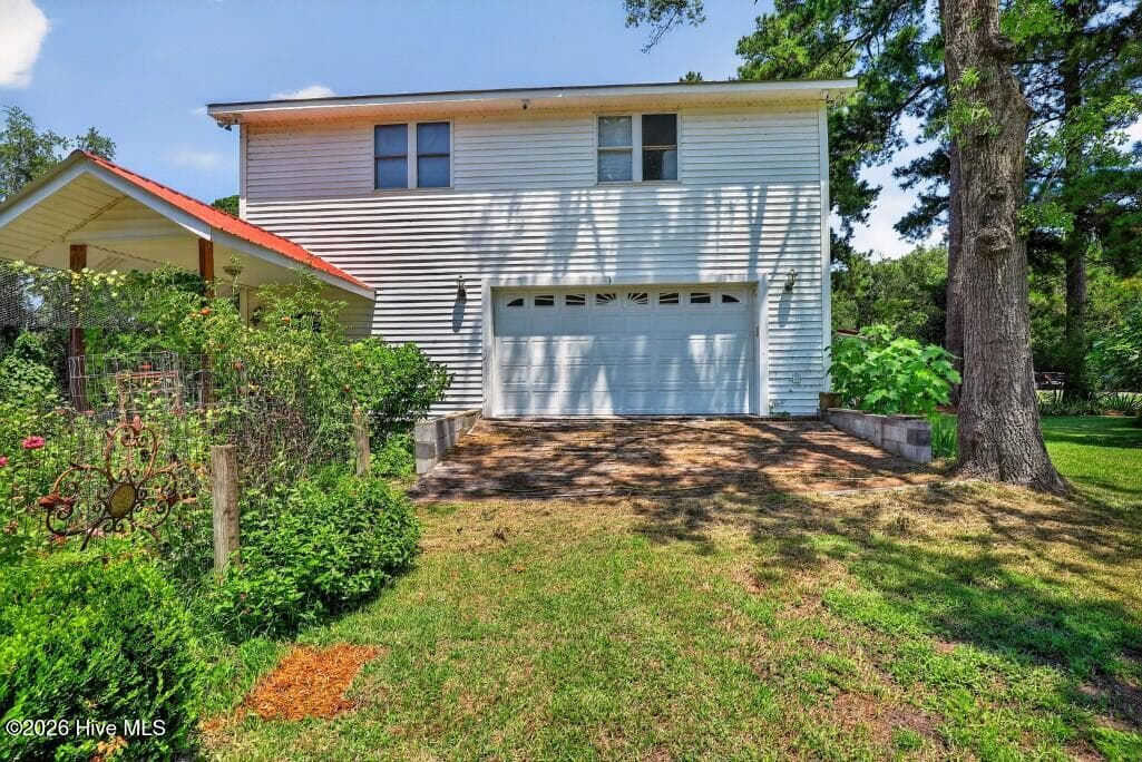 Single Family Residence at 1465 B Street, New Bern, NC 28560, photo 20 of 36