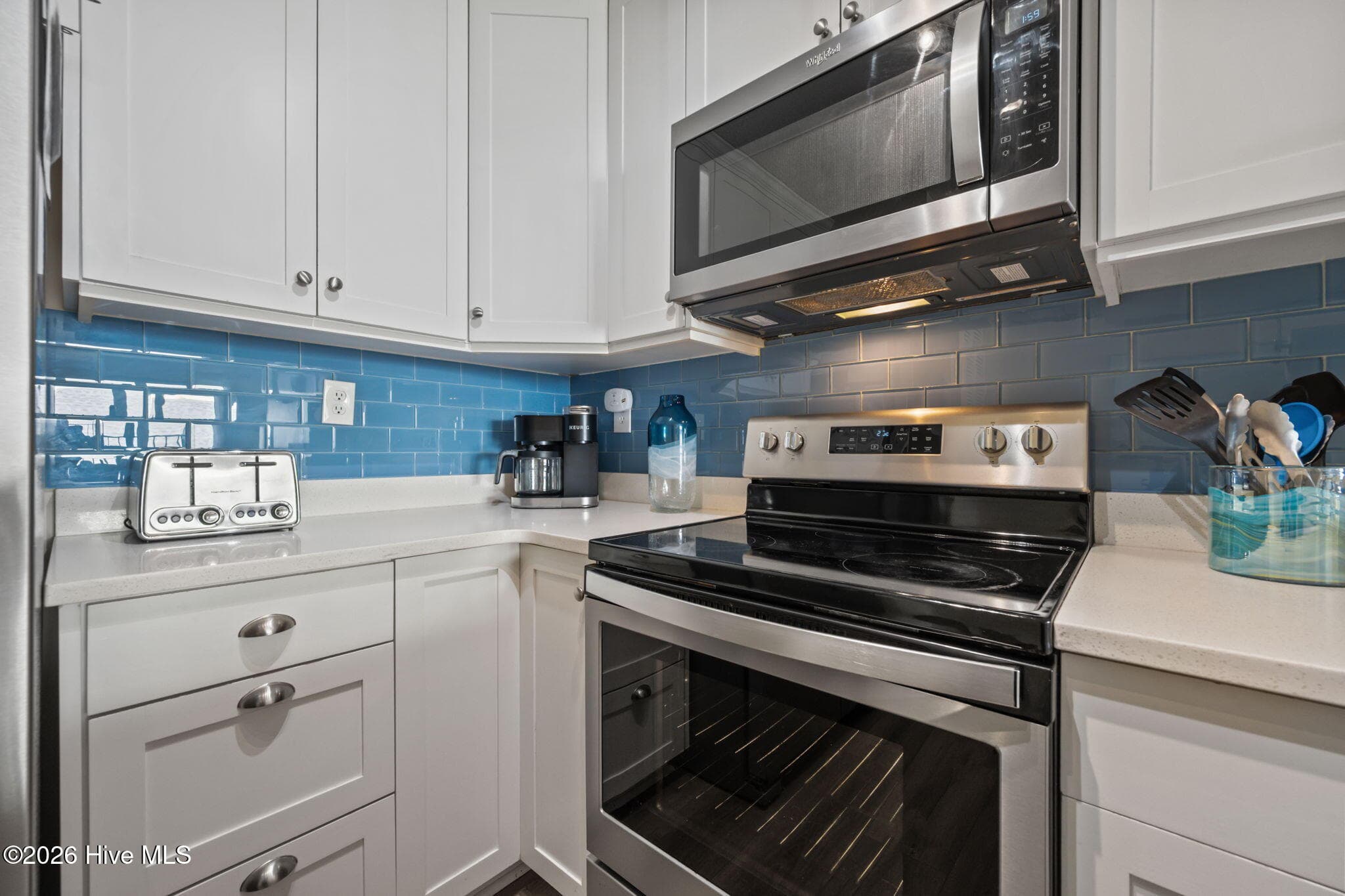 Kitchen - 790 New River Inlet Road 320b, North Topsail Beach, NC 28460