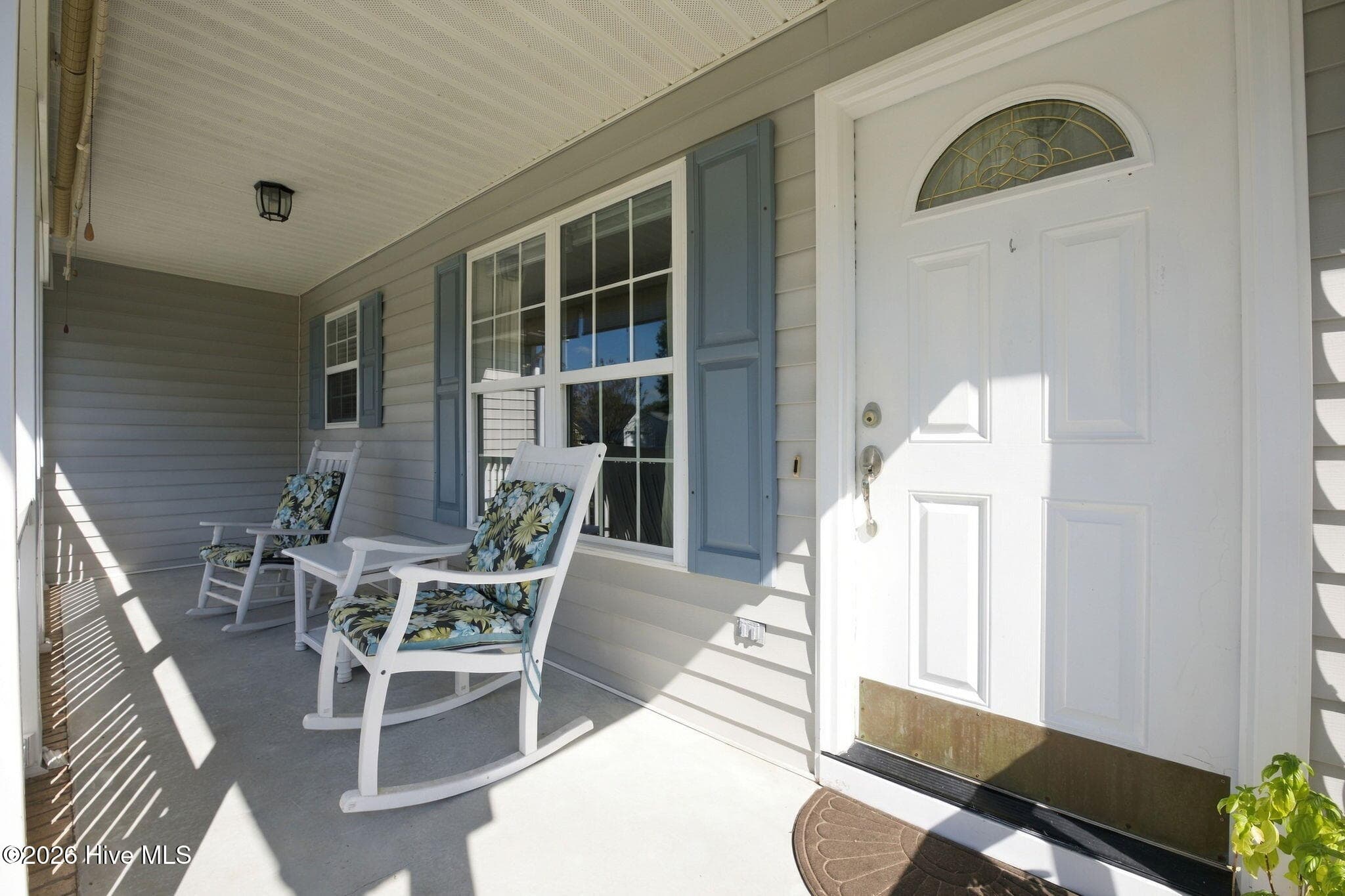 Single Family Residence at 3910 Yarmouth Road, New Bern, NC 28562, photo 7 of 40