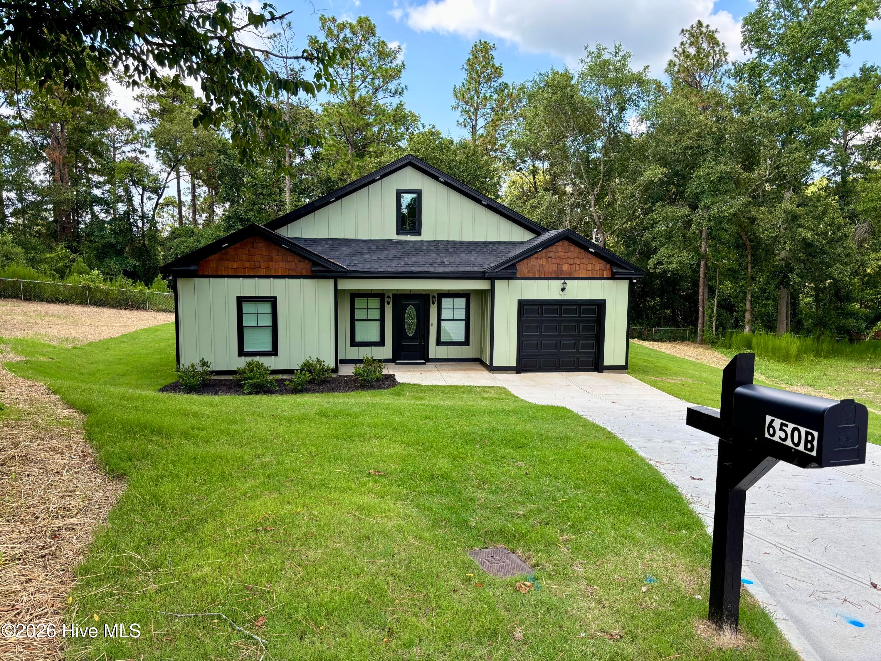 Single Family Residence at 650b Hampton Circle, North Augusta, SC 29841, photo 2 of 62