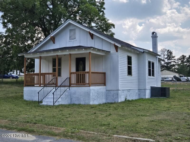 Single Family Residence at 124 Aleo Ninth Avenue, Rockingham, NC 28379, photo 3 of 17