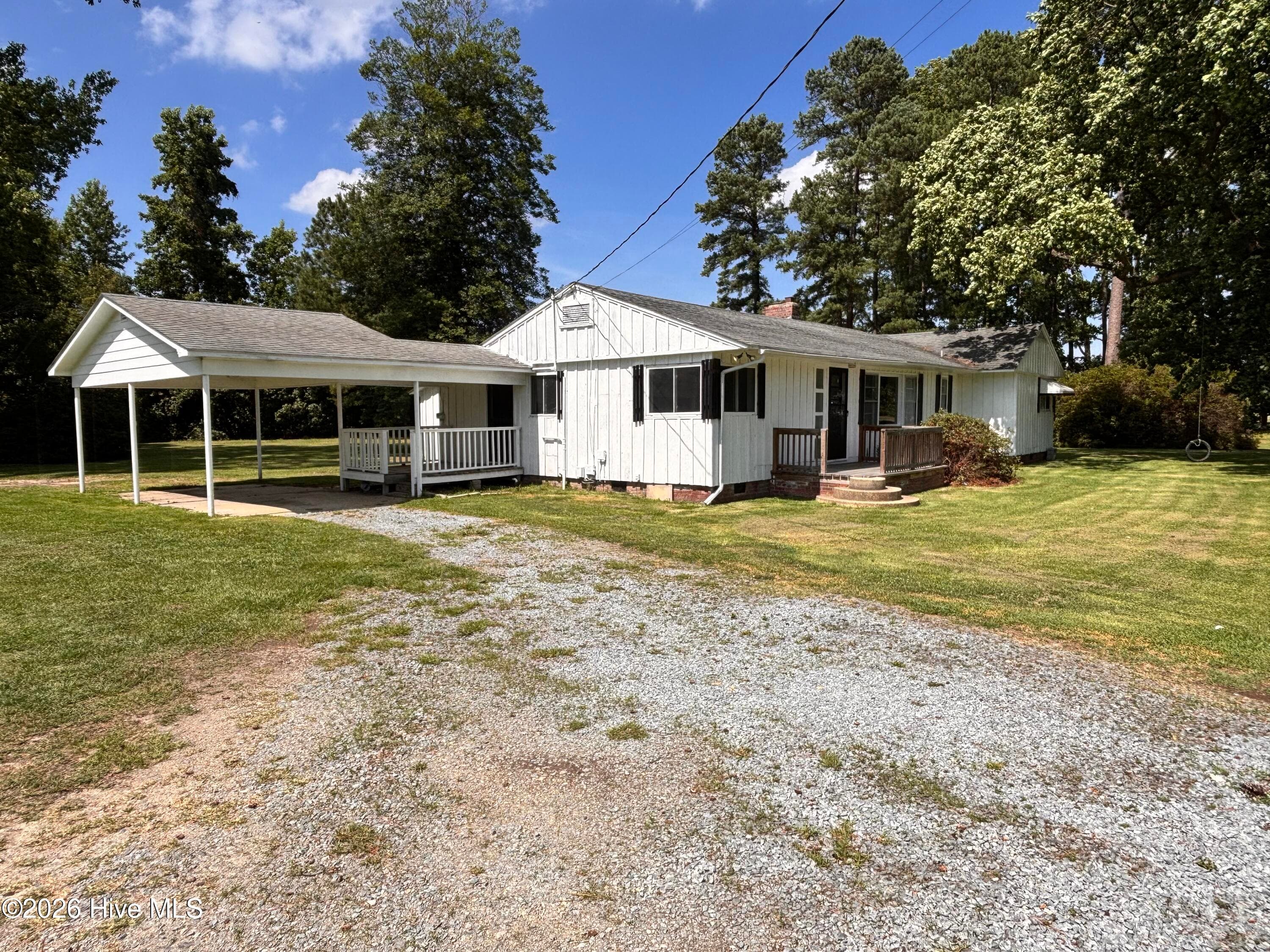 Single Family Residence at 735 Faison Highway, Clinton, NC 28328, photo 7 of 24