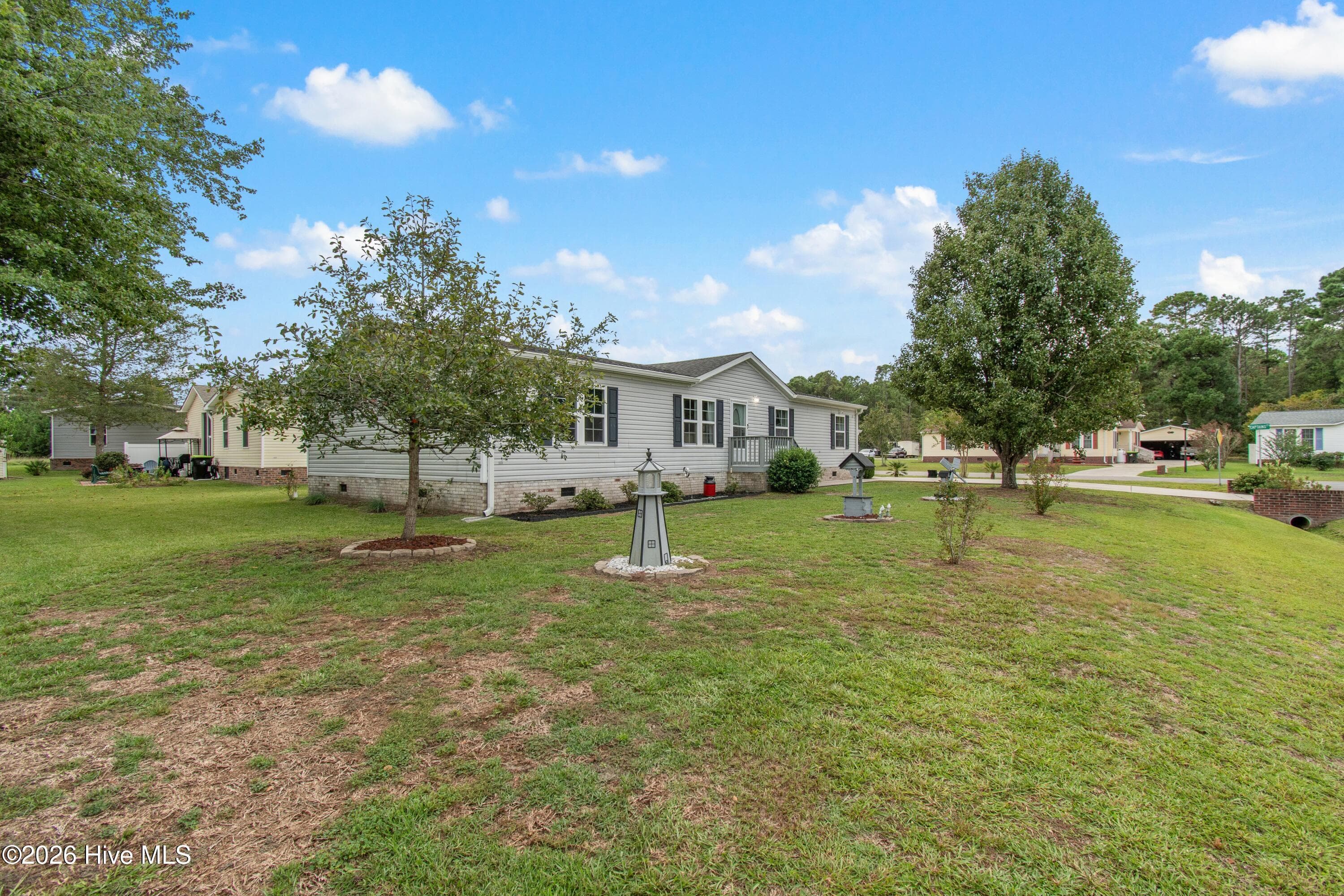 Manufactured Home at 1109 Nautical Lane SW, Calabash, NC 28467, photo 31 of 34