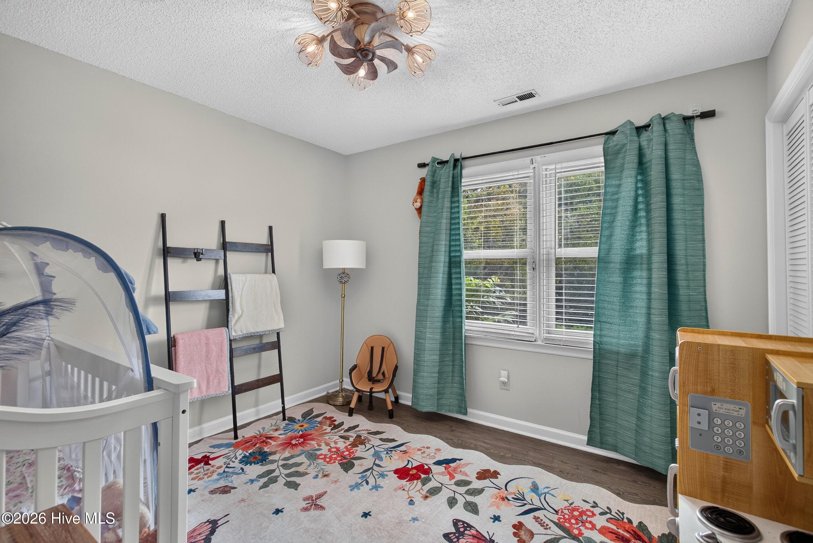 Single Family Residence at 106 Quartz Drive, Jacksonville, NC 28540, photo 23 of 39