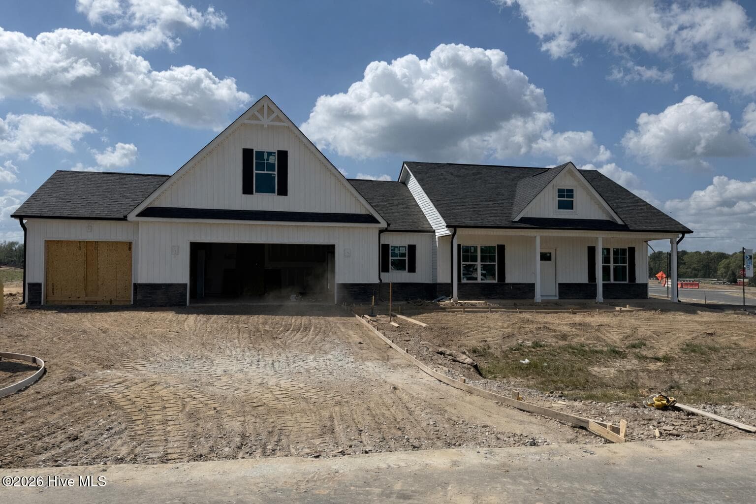 Single Family Residence at 22 Grady Farm Way, Benson, NC 27504, photo 11 of 182