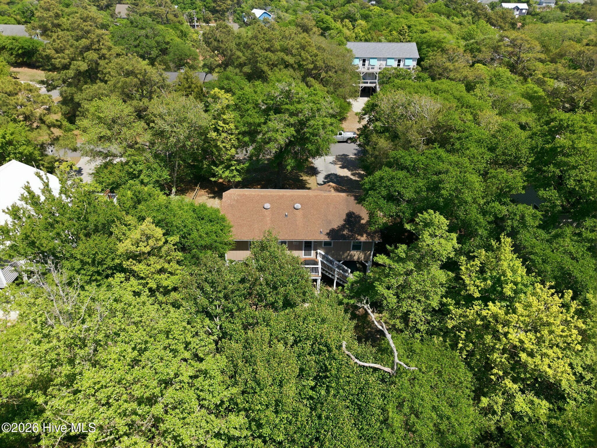Single Family Residence at 137 Doe Drive, Emerald Isle, NC 28594, photo 10 of 49