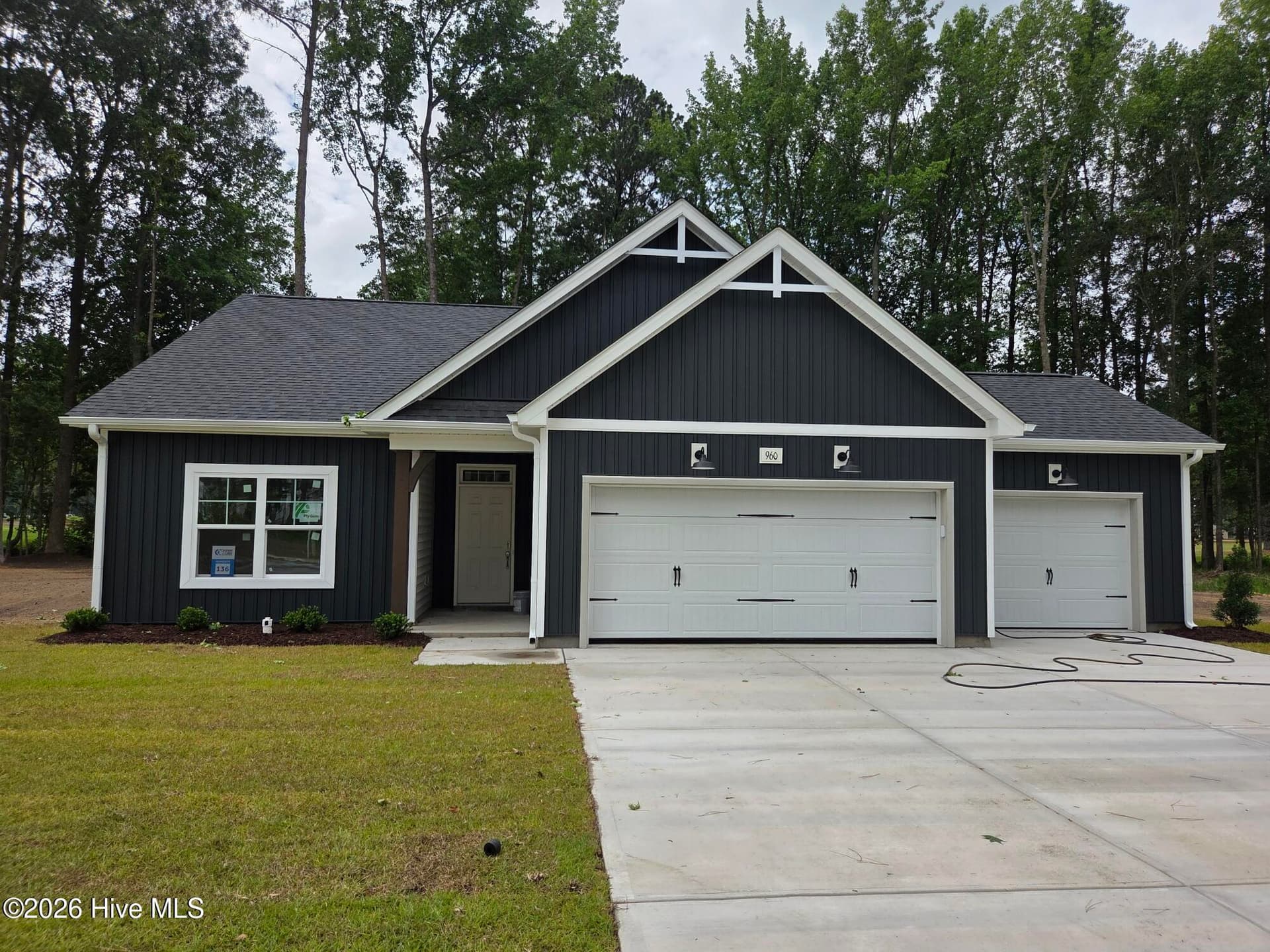 Single Family Residence at 960 Rialto Lane, Ayden, NC 28513, photo 4 of 62