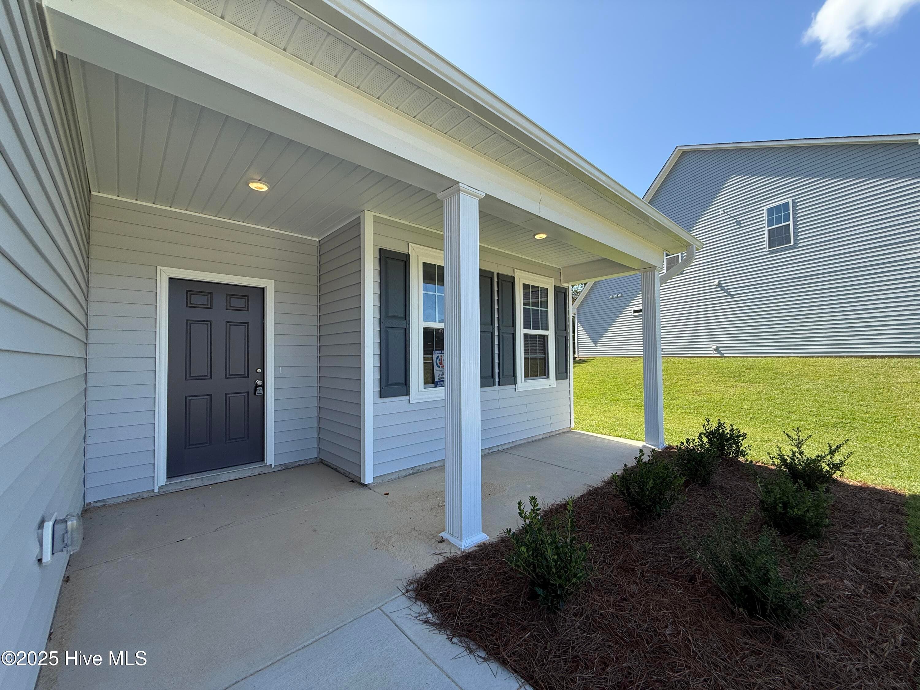 Single Family Residence at 88 Pikewood Court, Lillington, NC 27546, photo 7 of 51