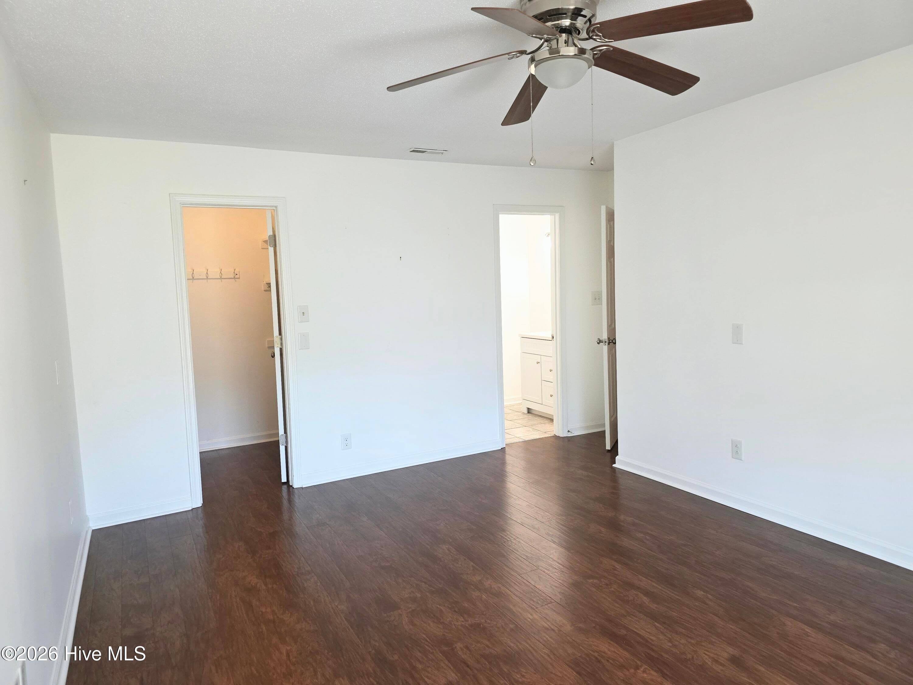 Townhouse at 114 Quarterdeck, New Bern, NC 28562, photo 27 of 33